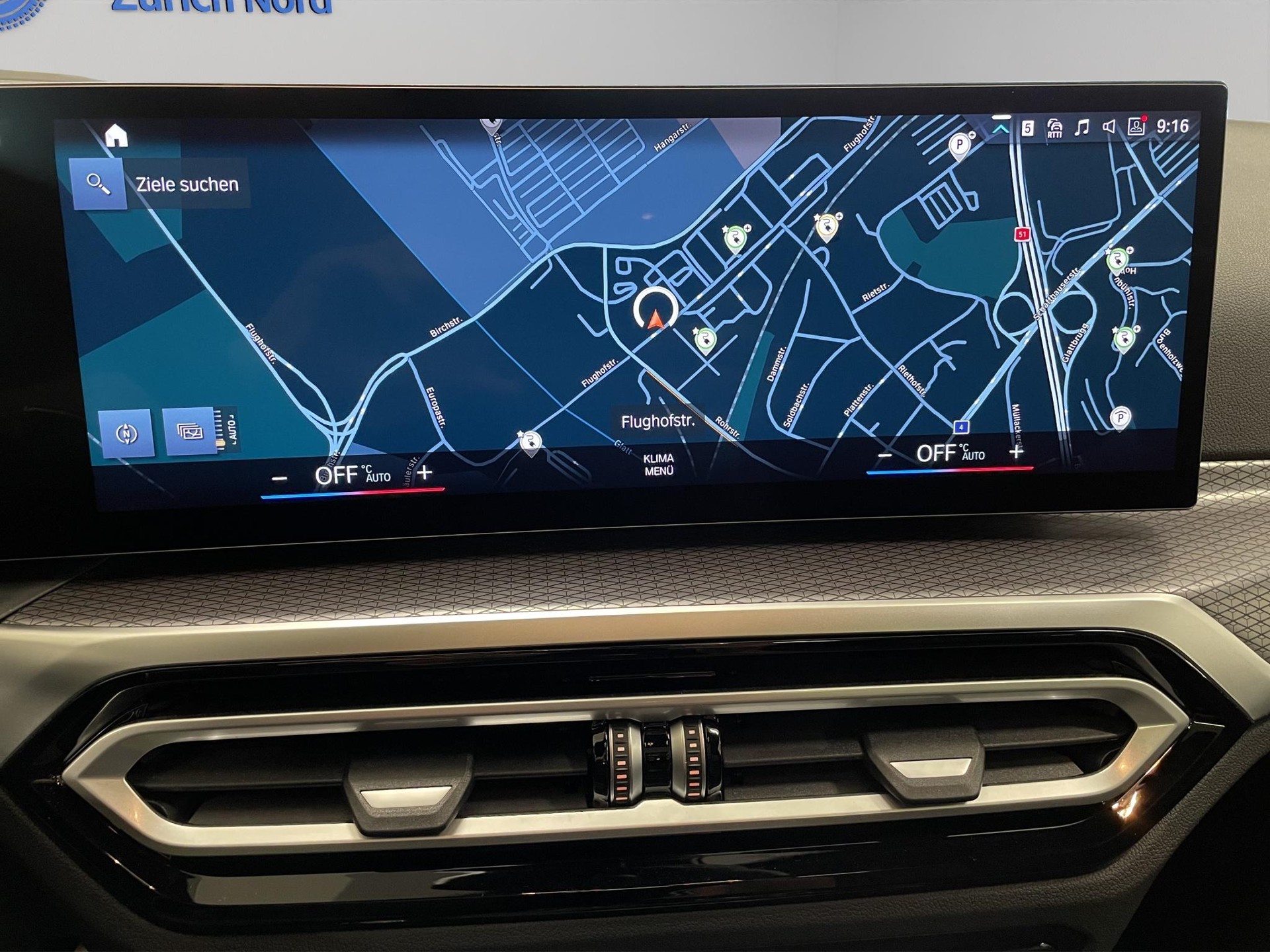 BMW 320e xDrive Touring-image-15