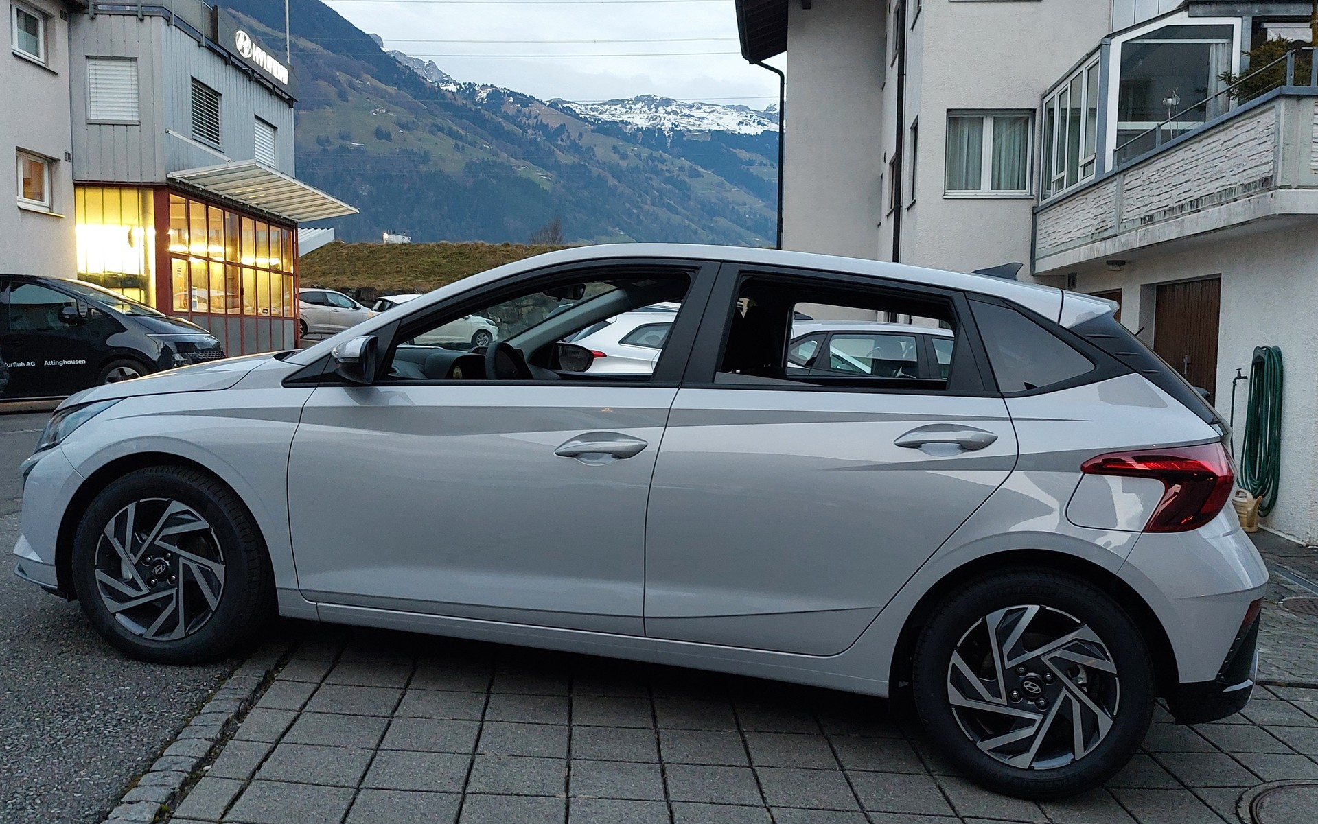 HYUNDAI i20 1.0 T-GDi Amplia DCT-image-6