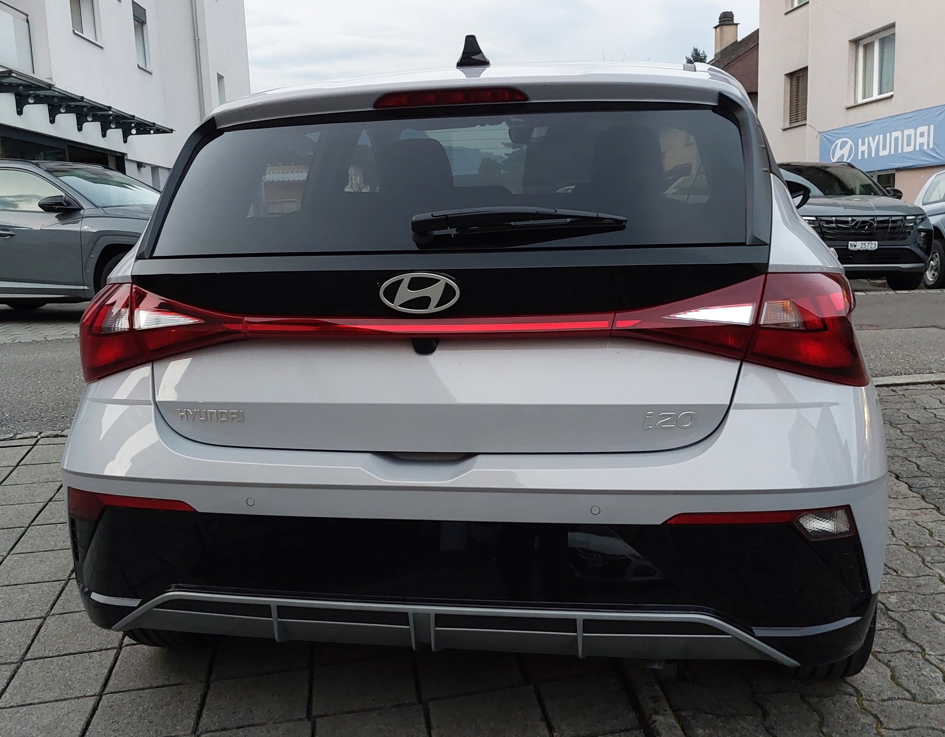 HYUNDAI i20 1.0 T-GDi Amplia DCT-image-4