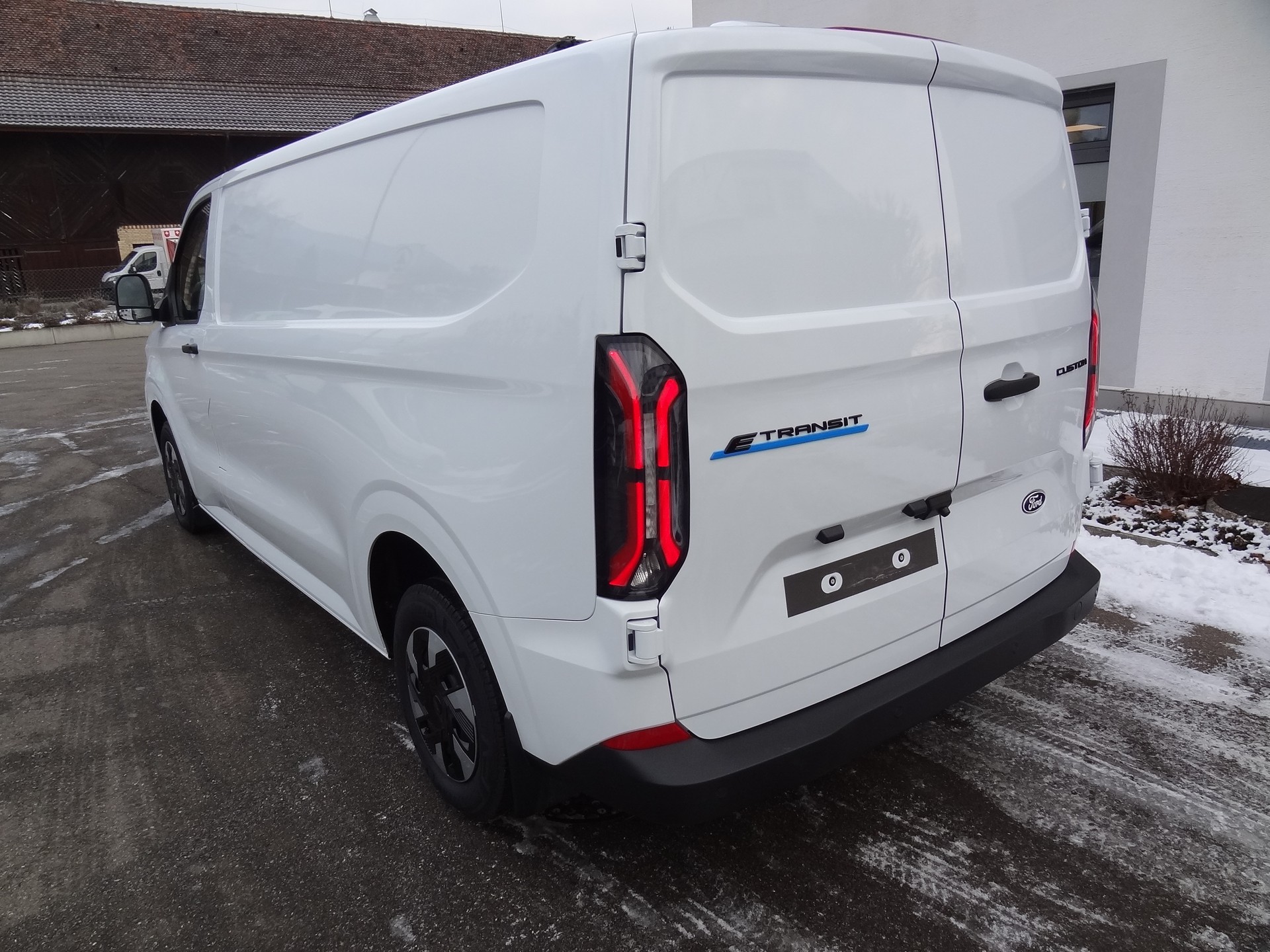 FORD Transit Custom Van 340 L2H1 65kWh Trend-showroom-element-2
