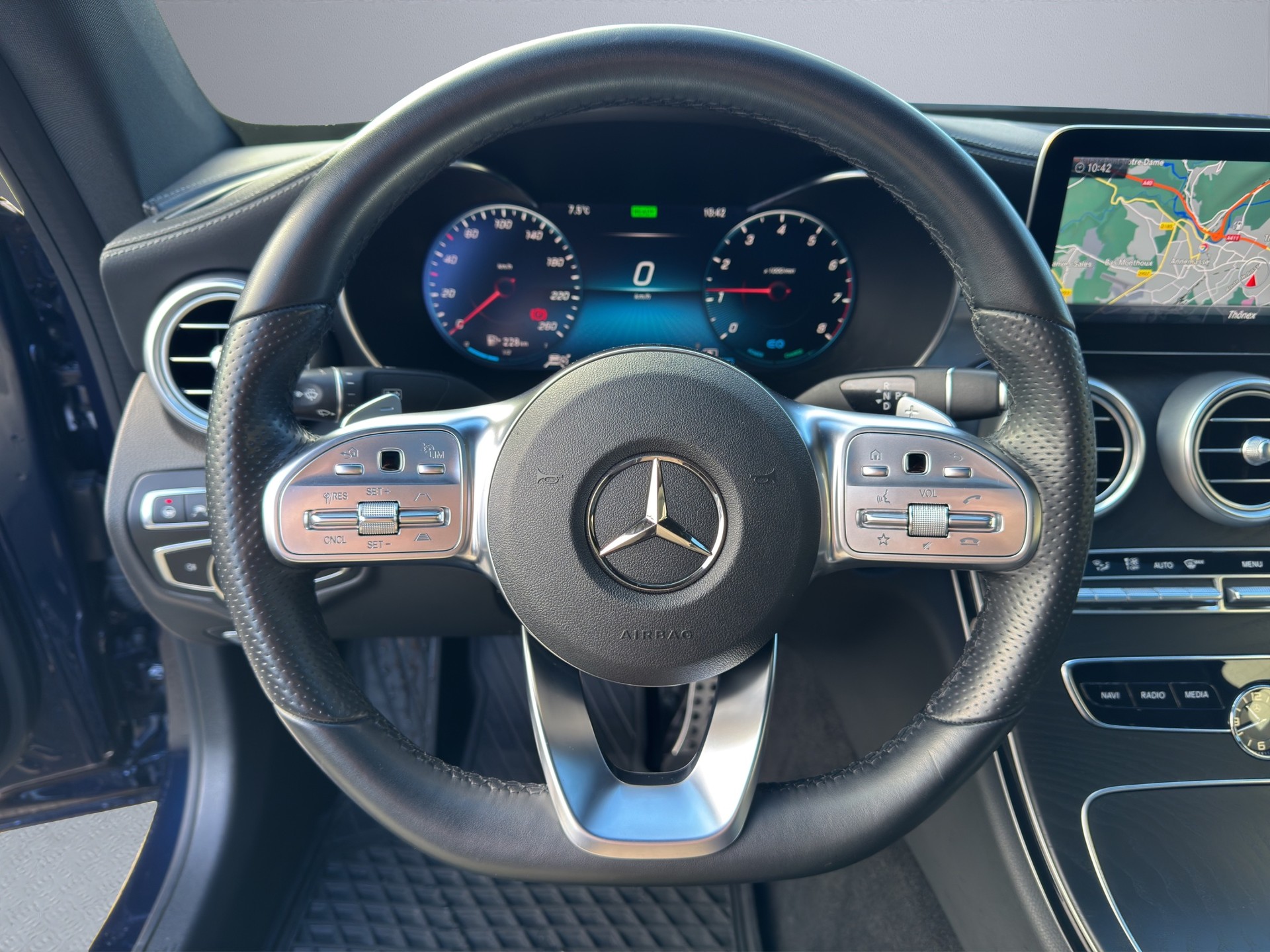 MERCEDES-BENZ C 300 Coupé 4Matic AMG Line 9G-tronic-image-11