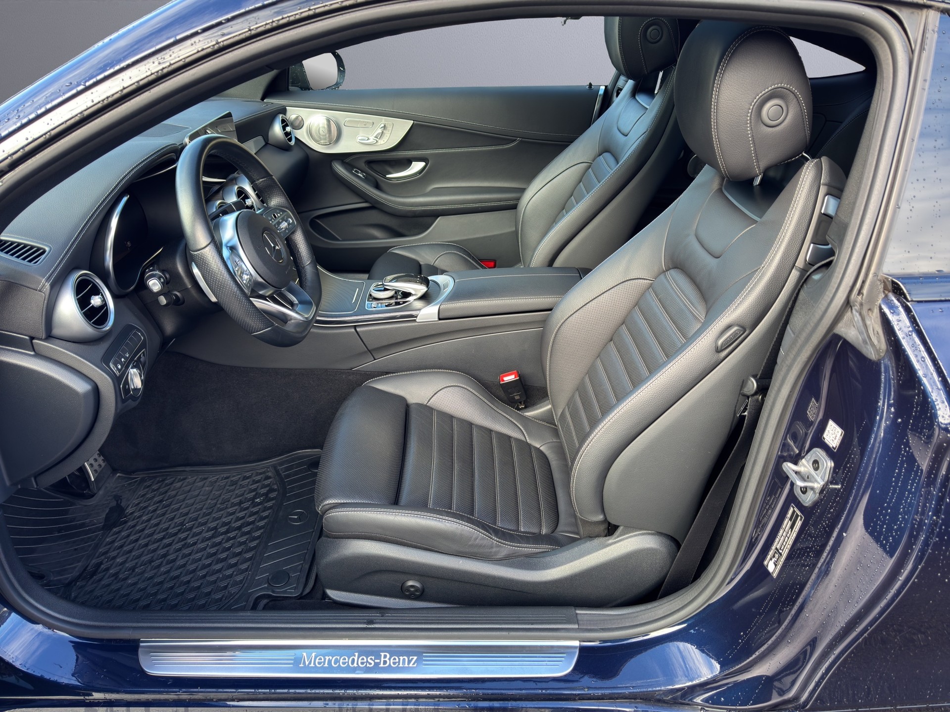 MERCEDES-BENZ C 300 Coupé 4Matic AMG Line 9G-tronic-image-10
