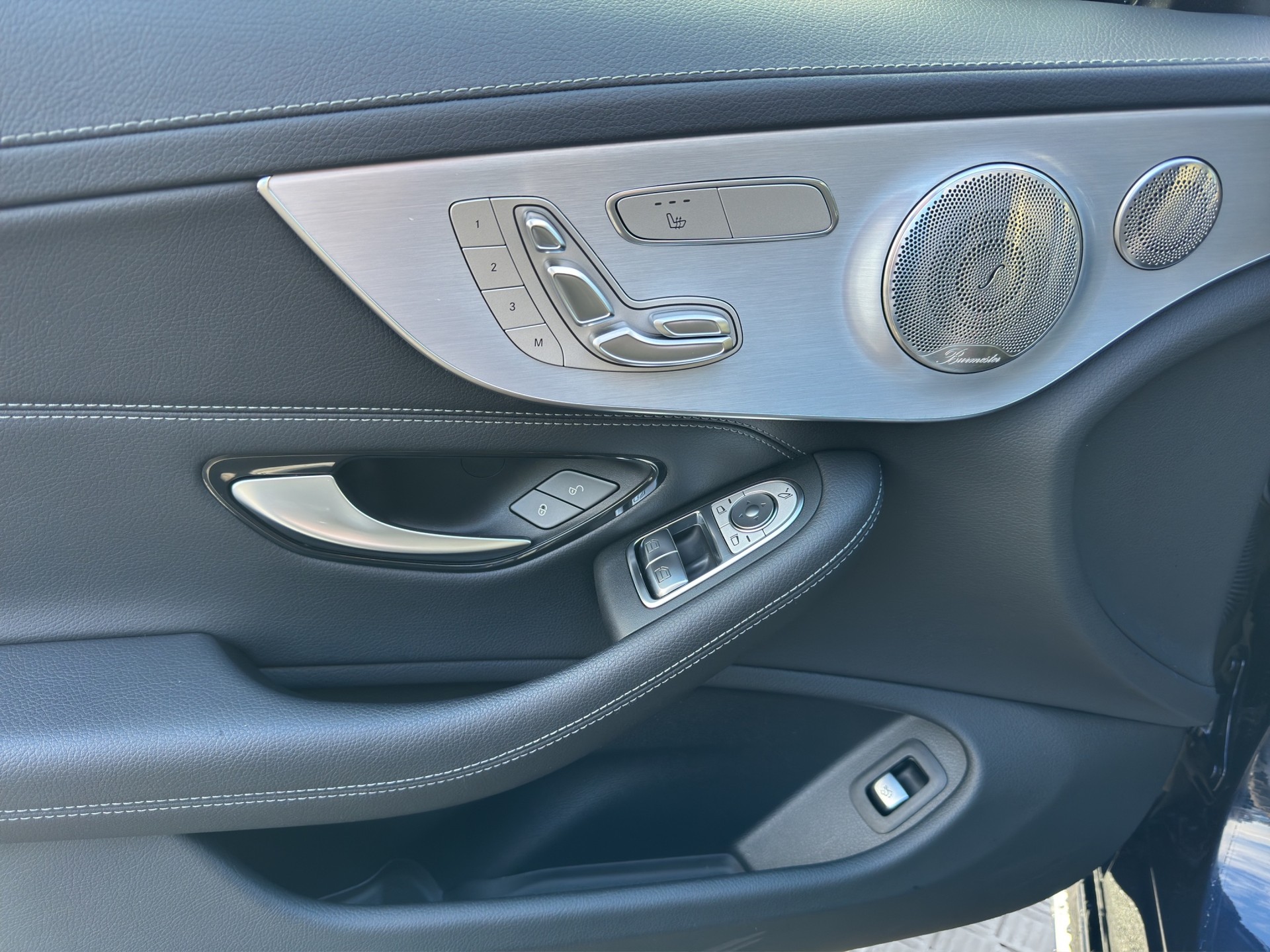 MERCEDES-BENZ C 300 Coupé 4Matic AMG Line 9G-tronic-image-9