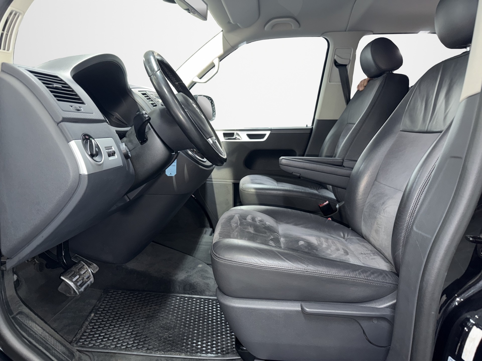 VW T5 Multivan 2.0 Bi-TDI CR Comfortline DSG-image-8