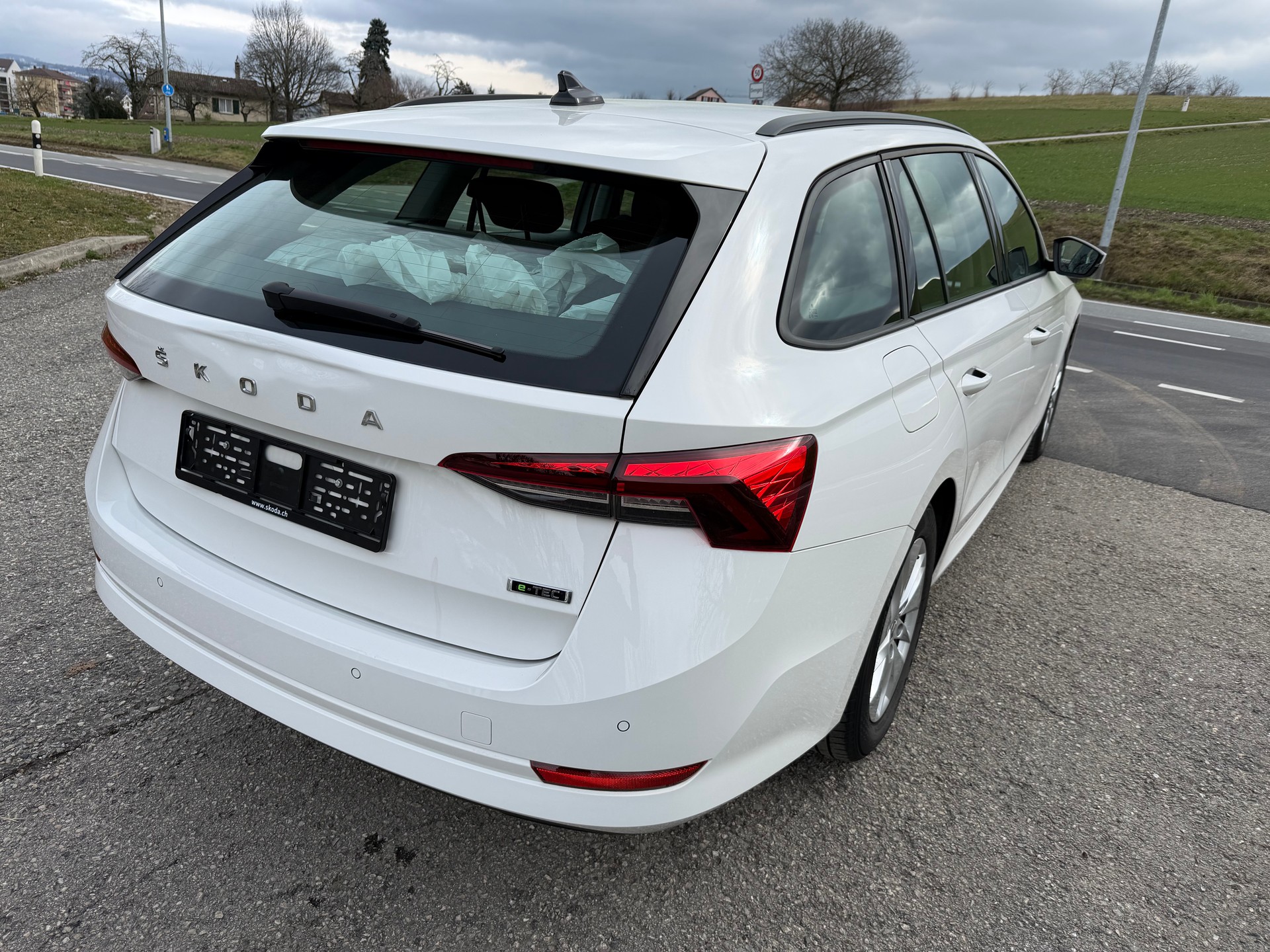 SKODA Octavia Combi 1.0 TSI mHEV DSG Style-image-5