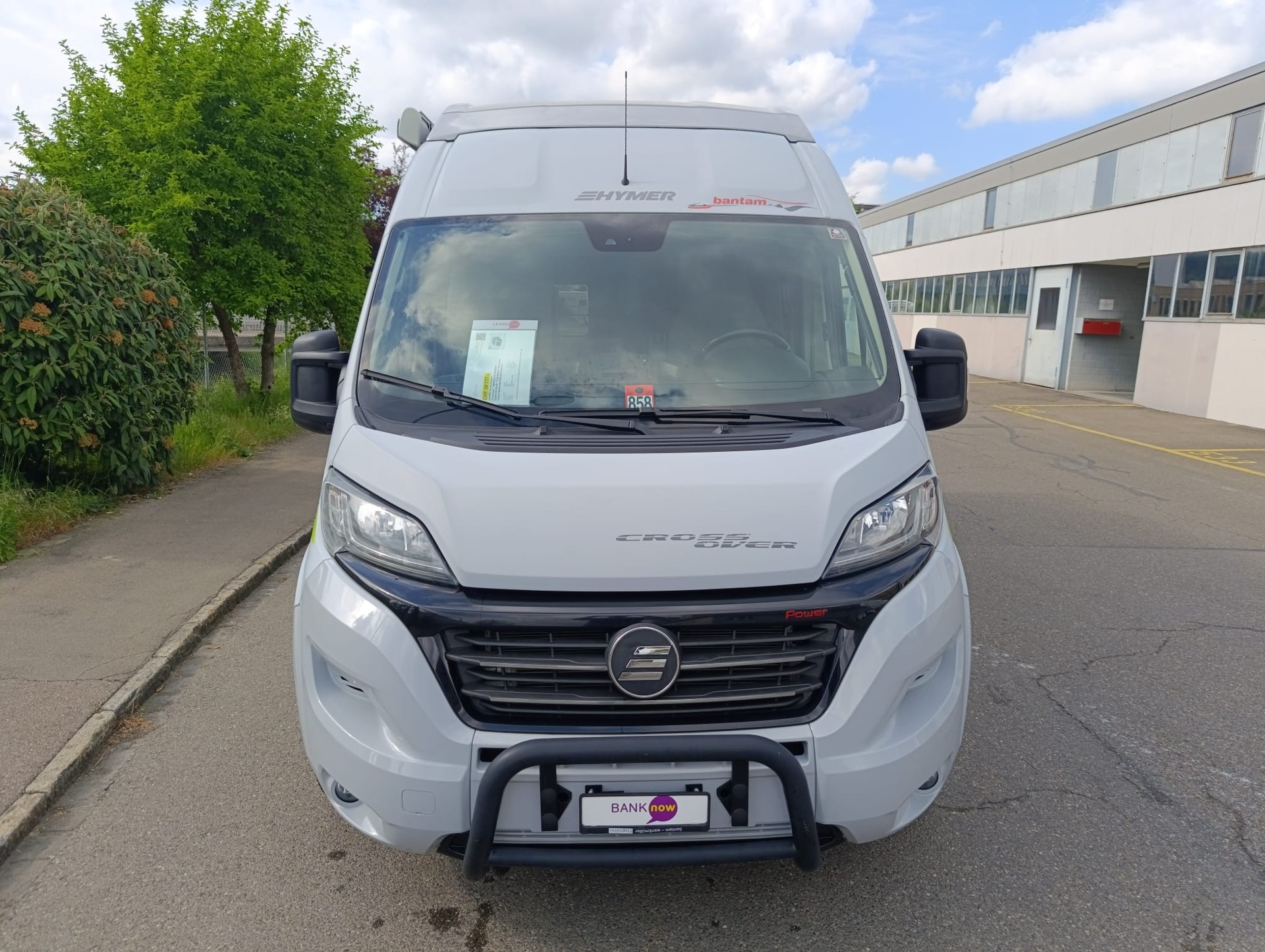 HYMER Grand Canyon Crossover***ABSOLUTE FREIHEIT DURCHS BAND***Aufstelldach*2x Doppelbett*Sensoren hinten*Multimedia*Rückfahrkamera*-image-8