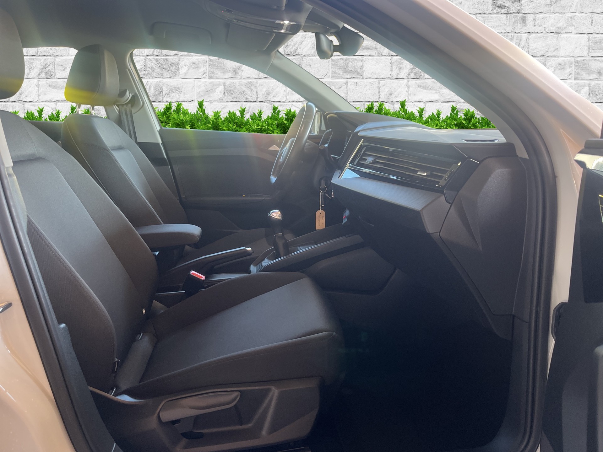 AUDI A1 Sportback 30 TFSI advanced-image-13
