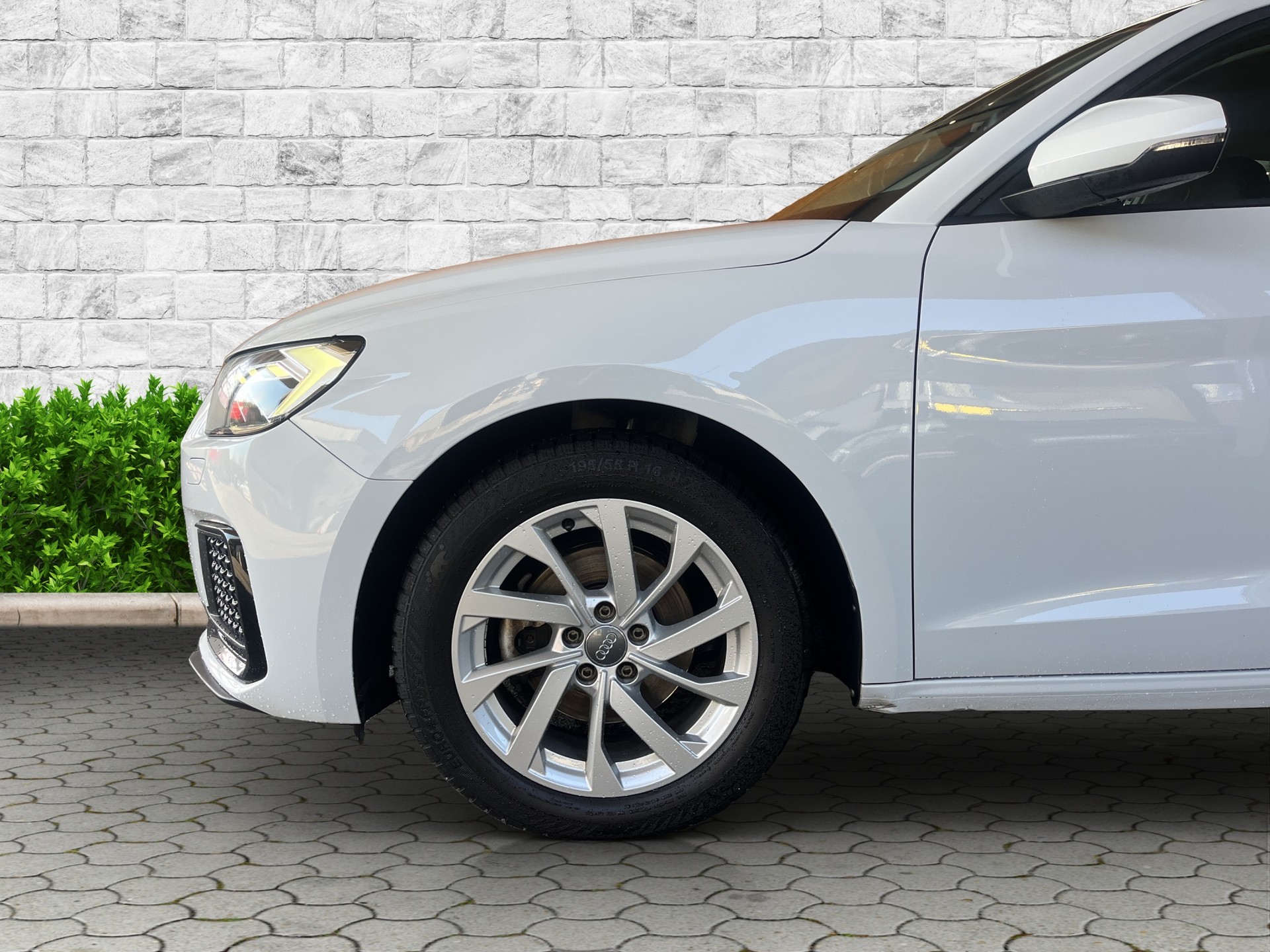 AUDI A1 Sportback 30 TFSI advanced-image-8