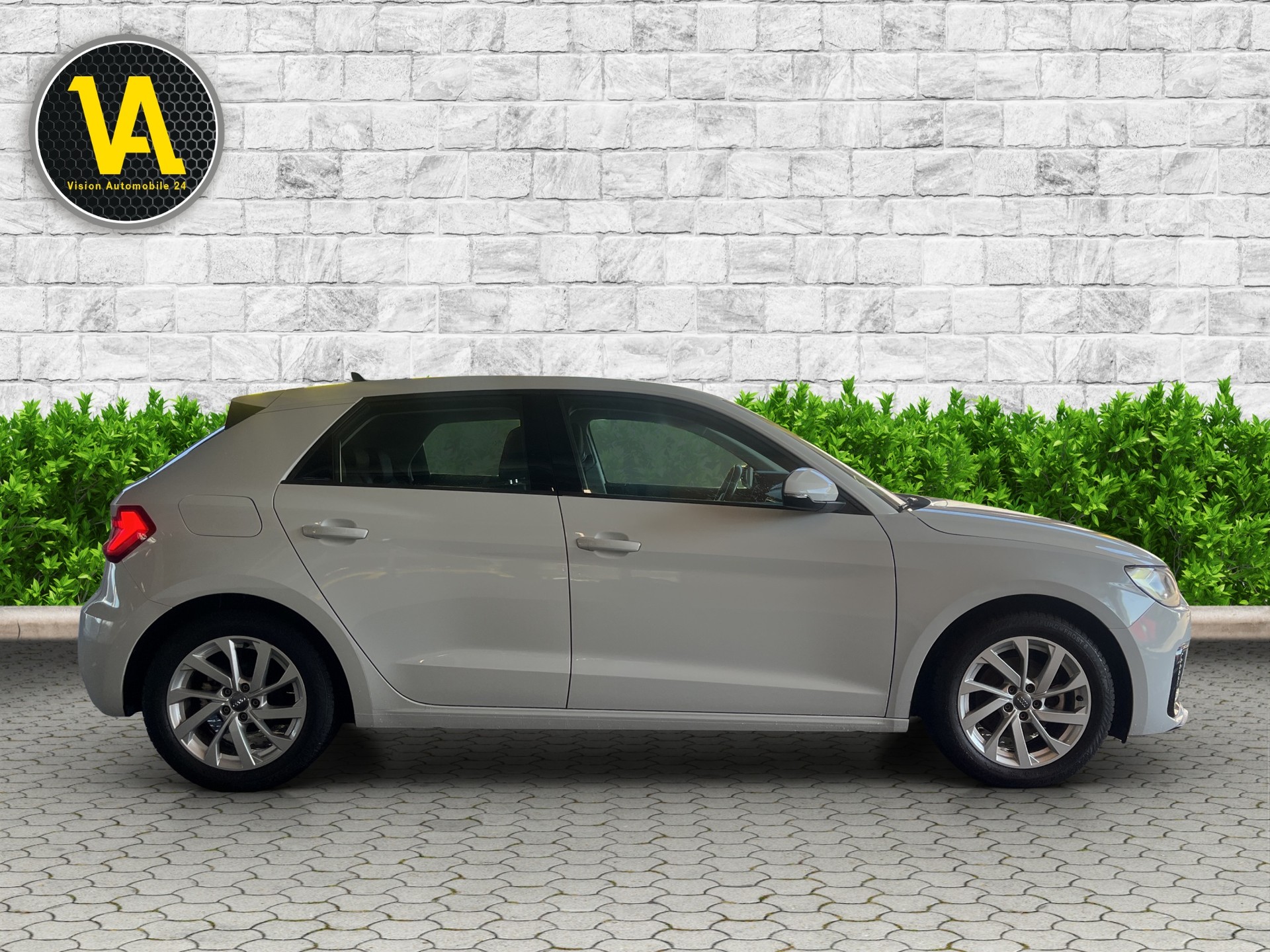 AUDI A1 Sportback 30 TFSI advanced-image-4