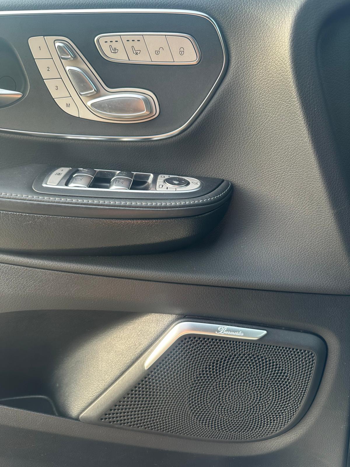 MERCEDES-BENZ V 300 d lang Swiss Edition 4Matic 9G-Tronic-image-17