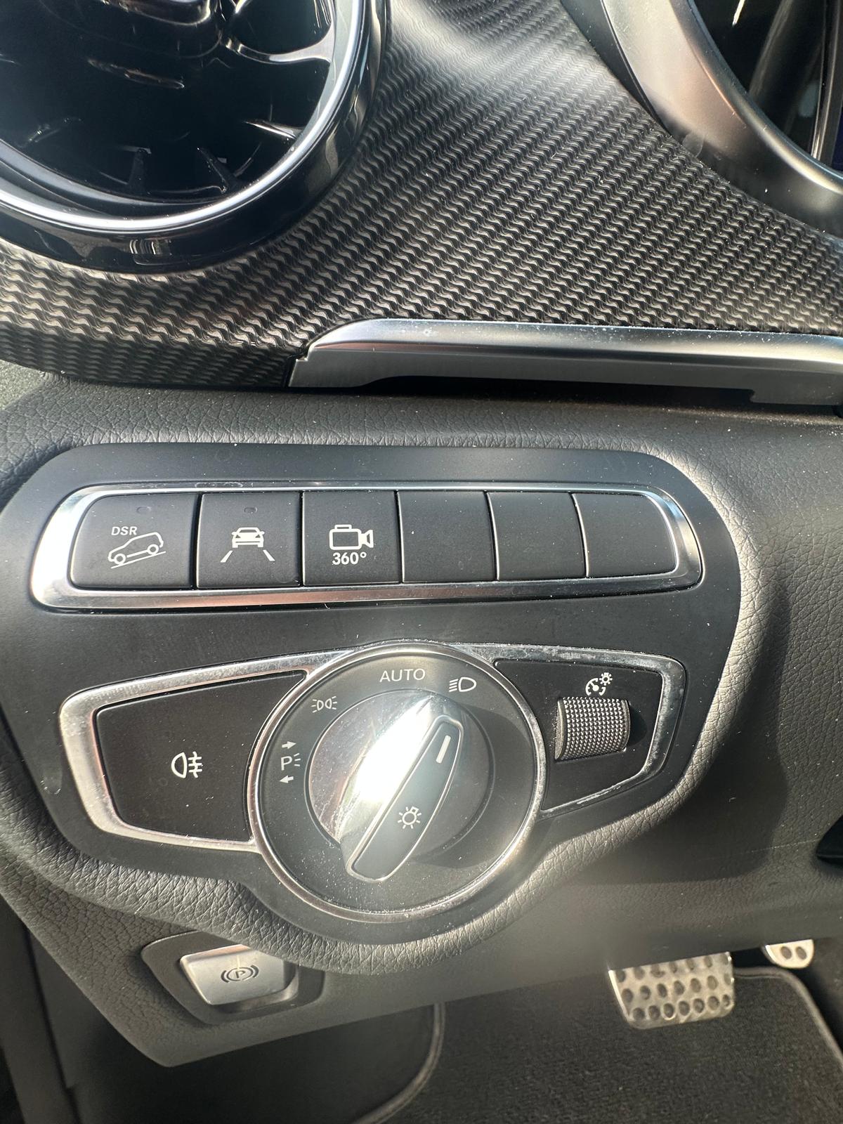 MERCEDES-BENZ V 300 d lang Swiss Edition 4Matic 9G-Tronic-image-18