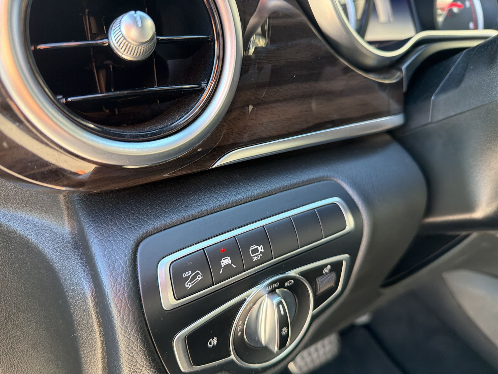 MERCEDES-BENZ V 250 d Swiss Edition Kompakt 4Matic-image-25