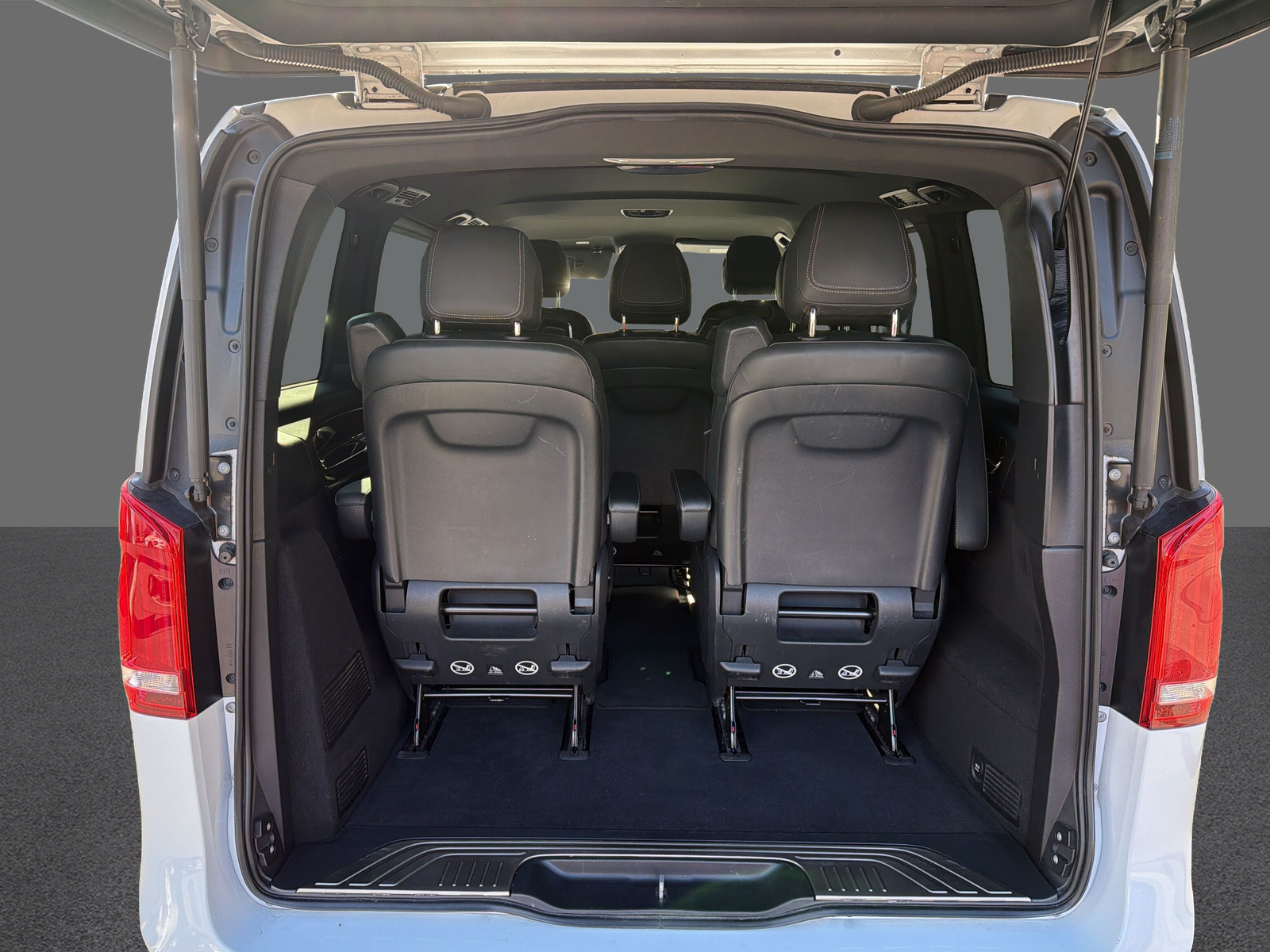 MERCEDES-BENZ V 250 d Swiss Edition Kompakt 4Matic-image-19