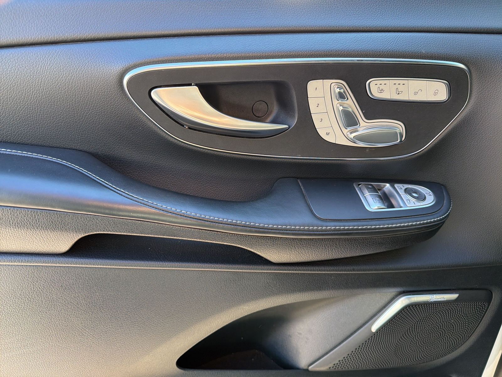 MERCEDES-BENZ V 250 d Swiss Edition Kompakt 4Matic-image-11
