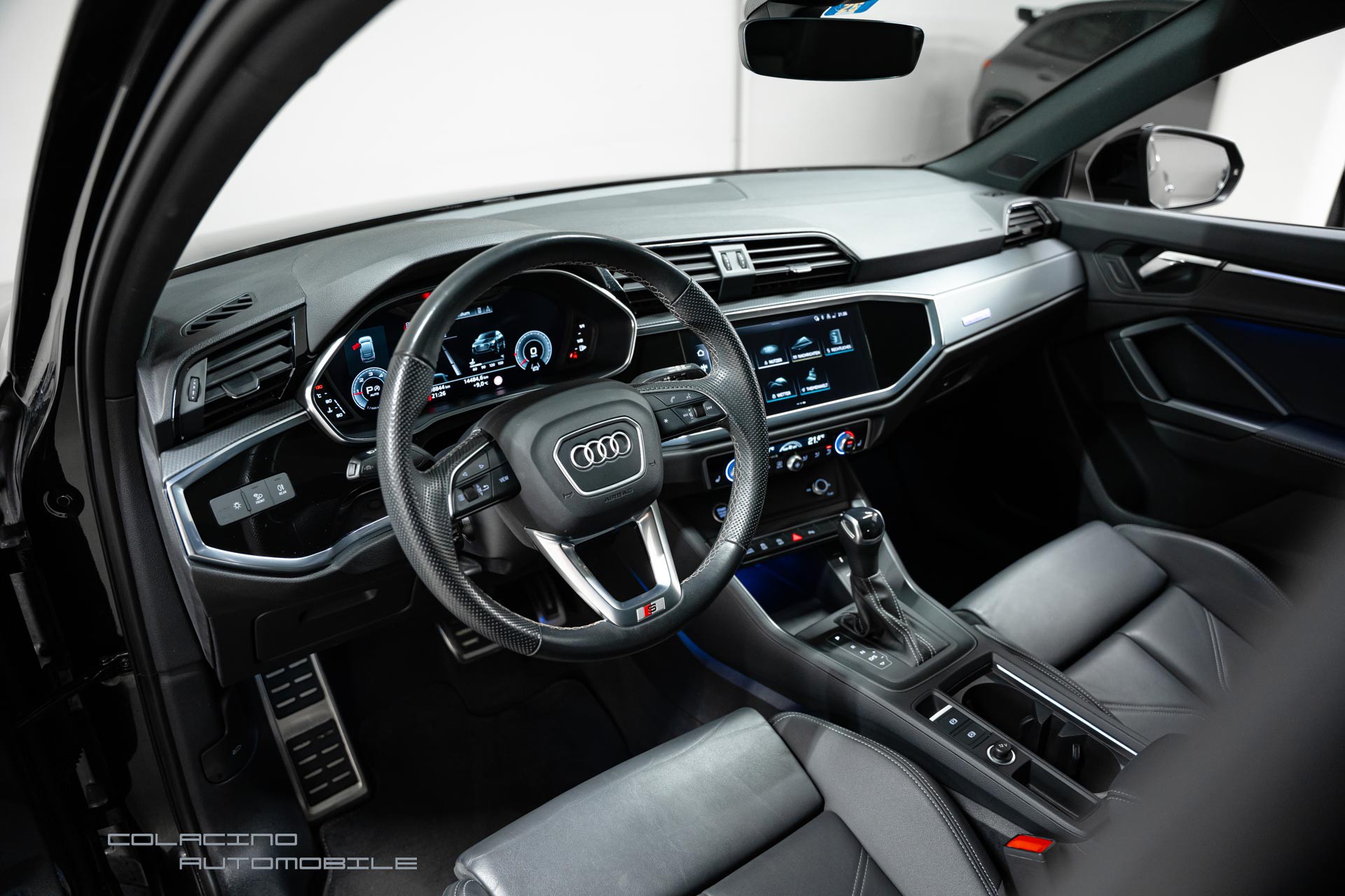 AUDI Q3 Sportback 40 TDI S line quattro S-tronic-image-11