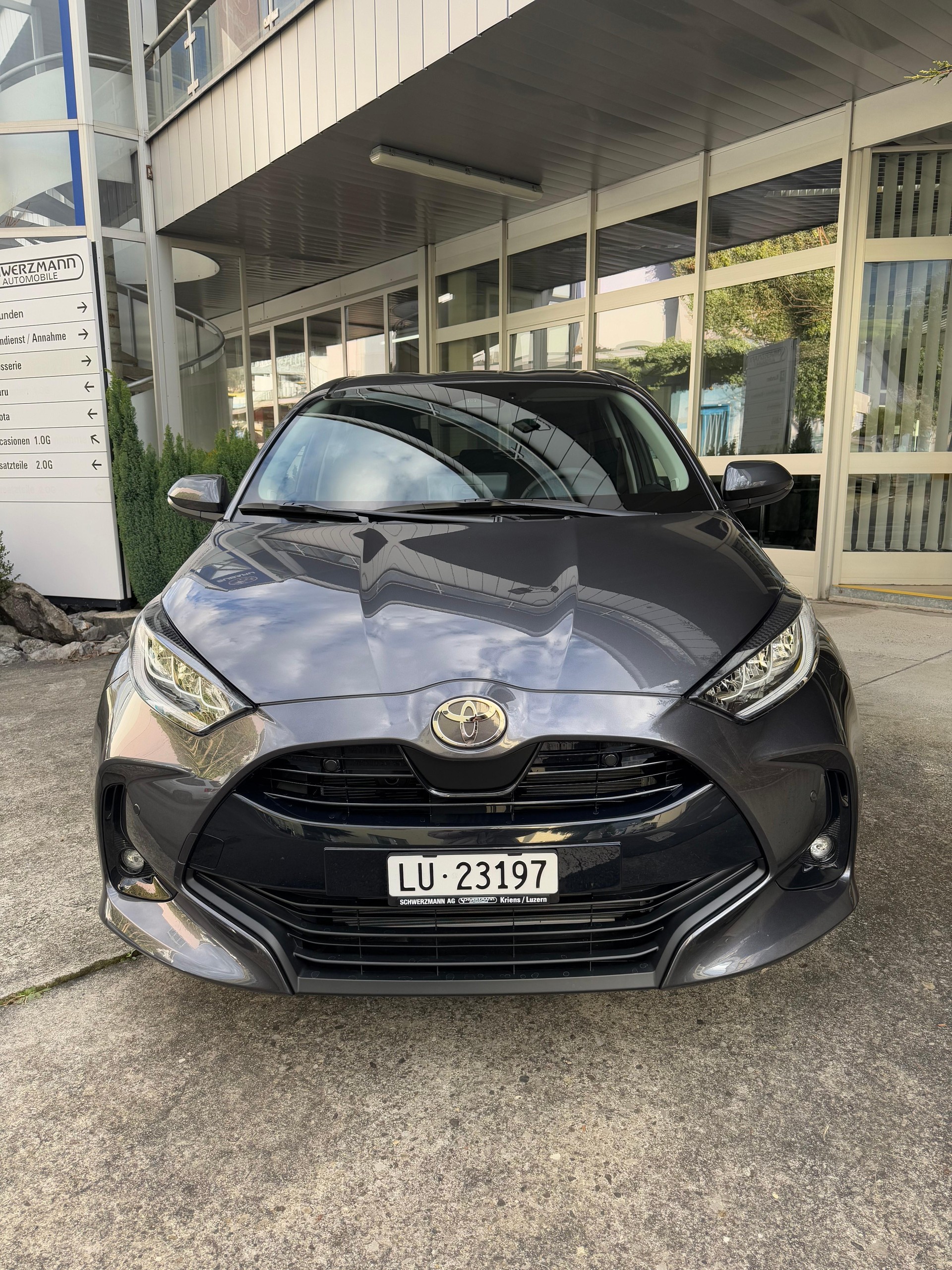 TOYOTA Yaris 1.5 VVT-i HSD Trend-image-13