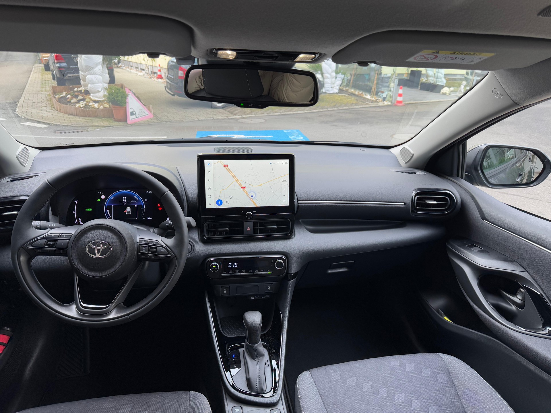 TOYOTA Yaris 1.5 VVT-i HSD Trend-image-7