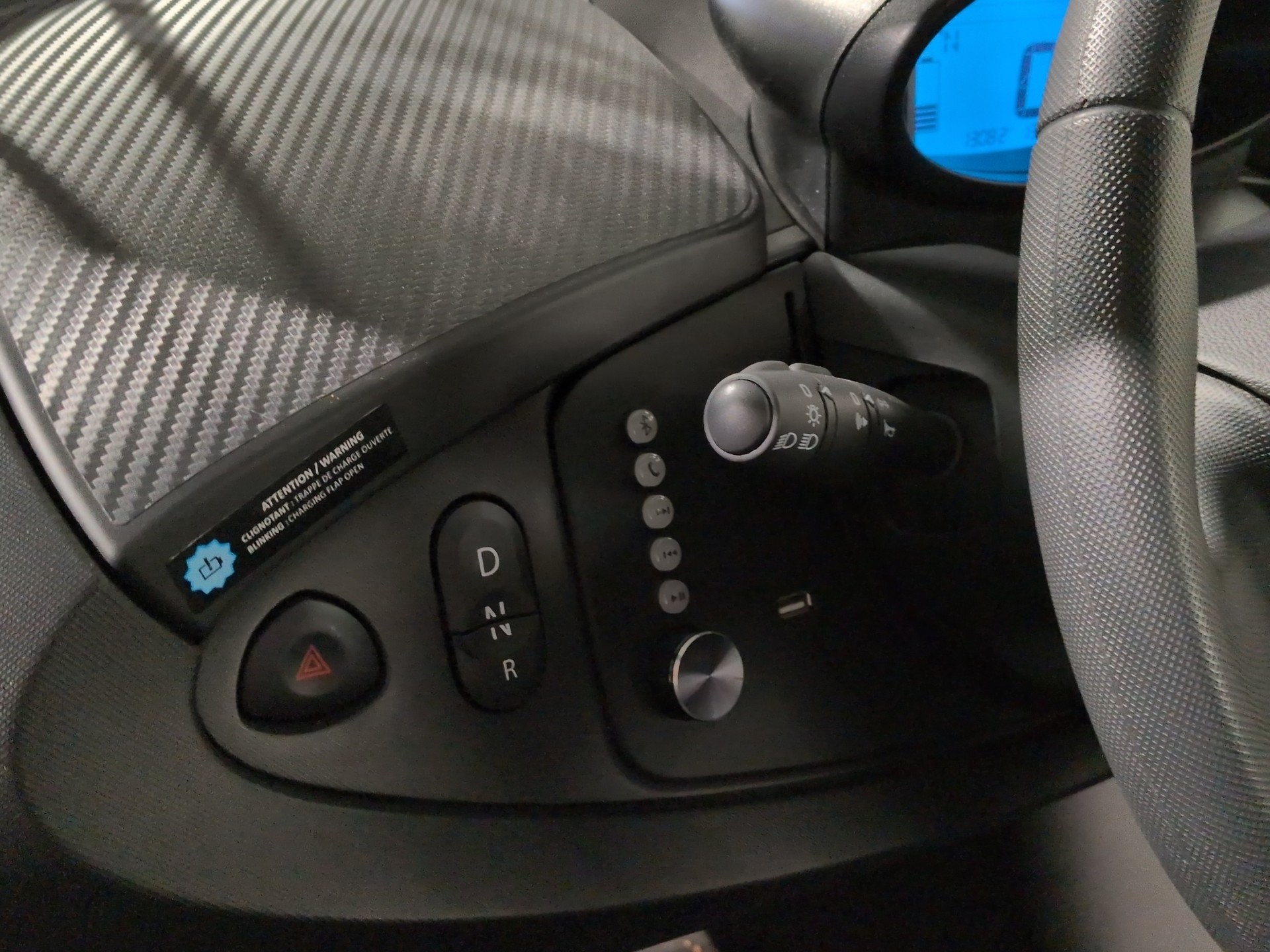 RENAULT Twizy Z.E. FP Intens Blue (incl. Battery)-image-17