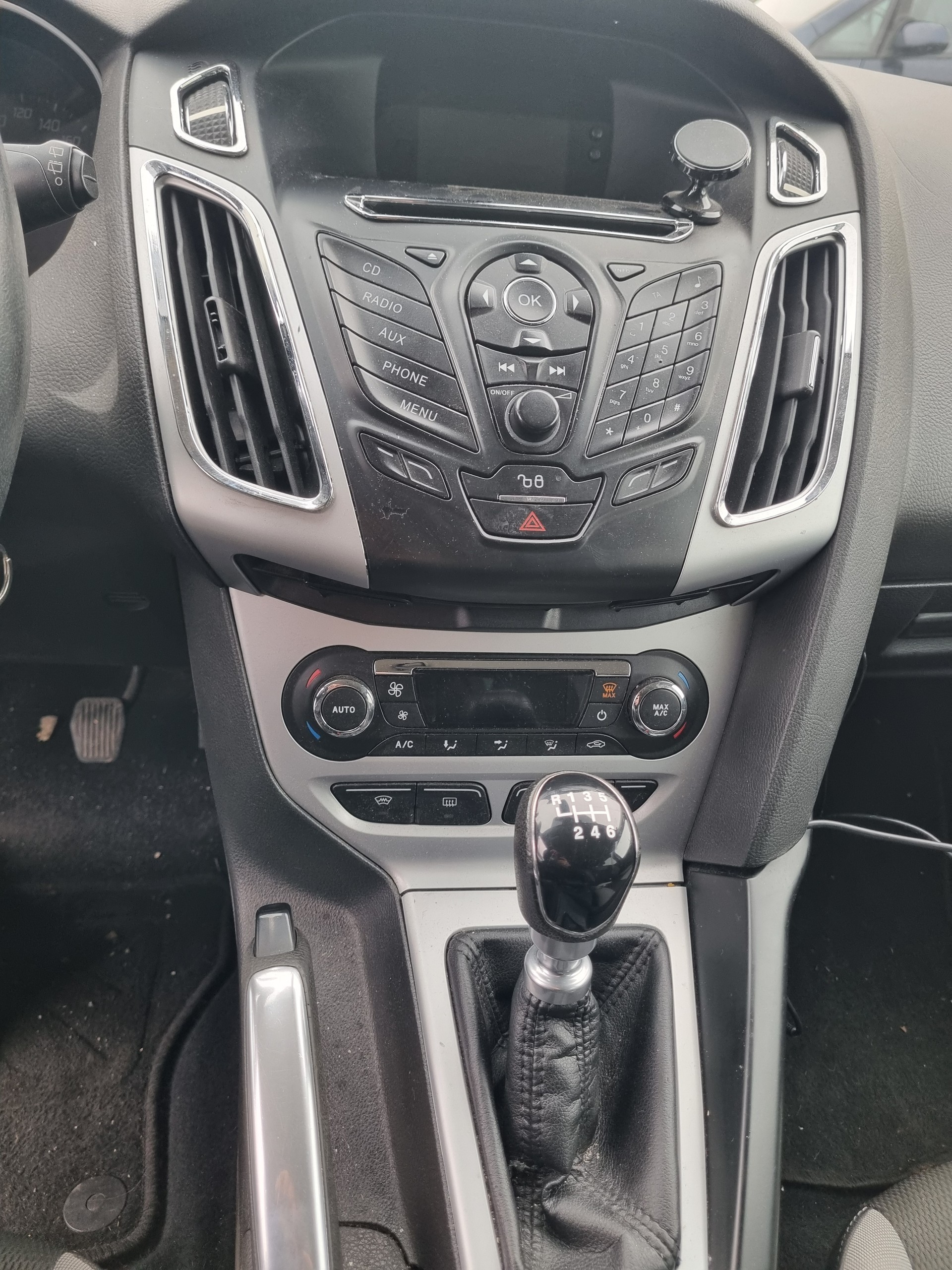 FORD Focus 1.6 SCTi Carving-image-8