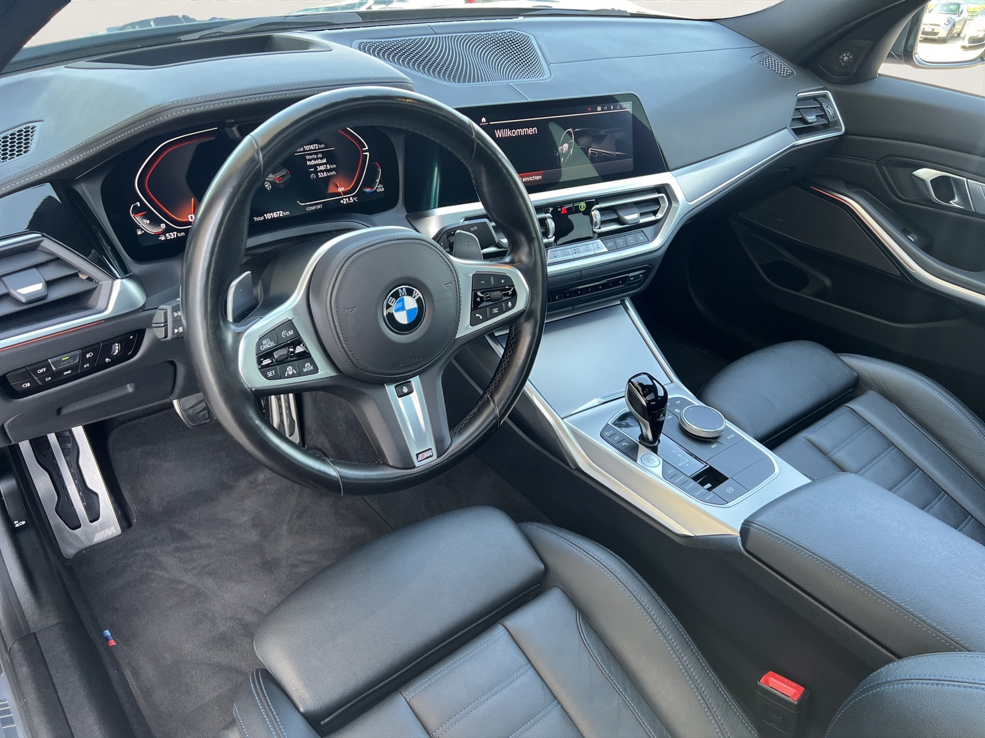 BMW M340i xDrive 48V-image-11