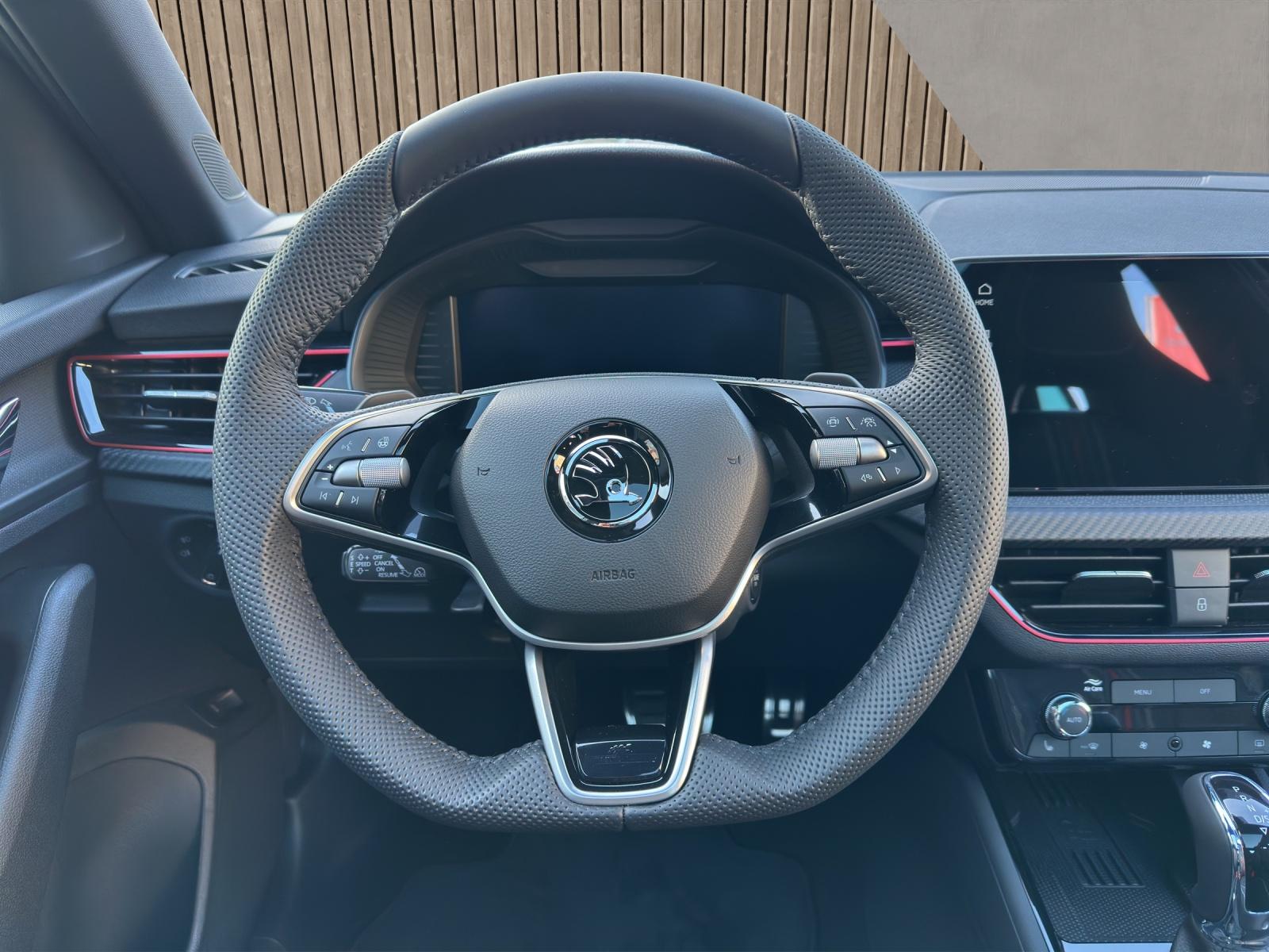SKODA Kamiq Monte Carlo 1.5 TSI-image-13