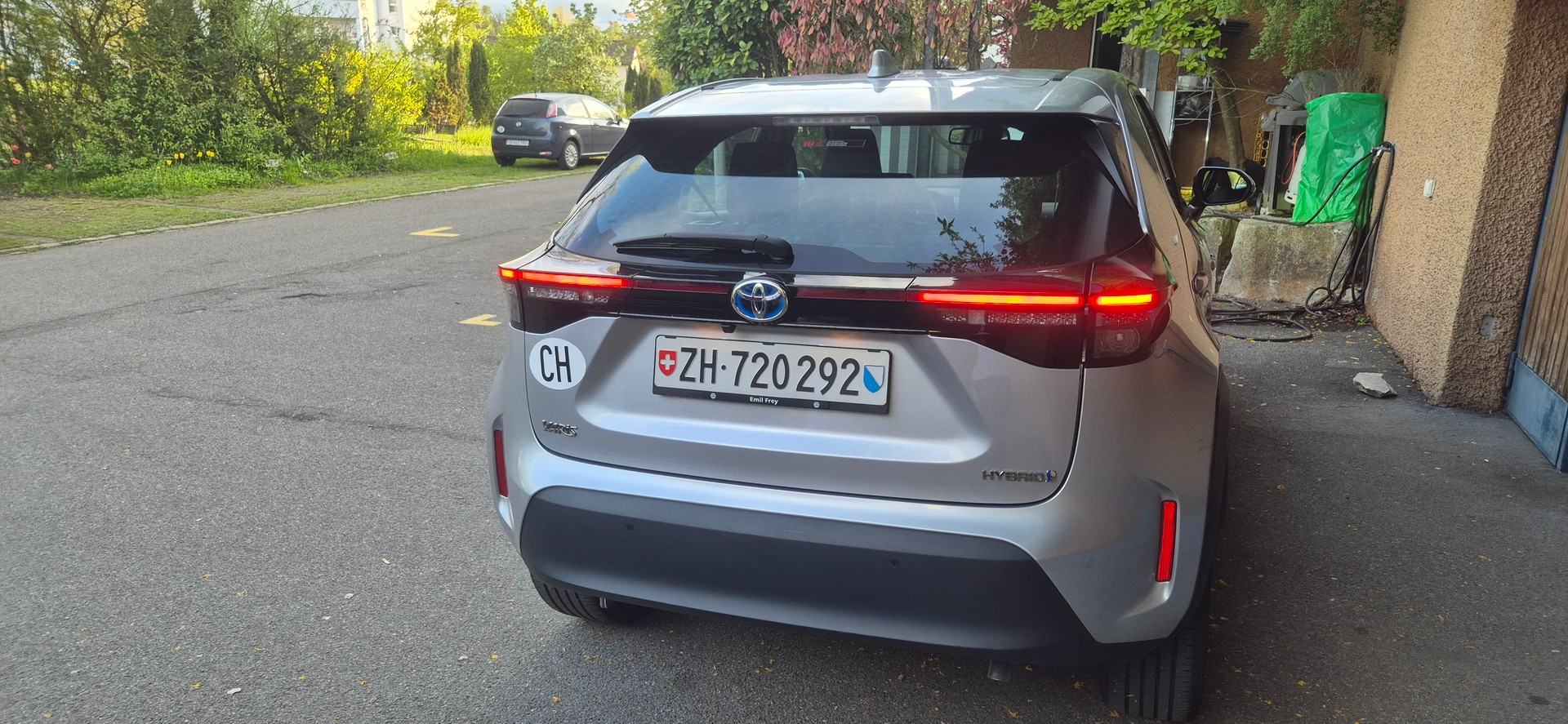TOYOTA Yaris Cross 1.5 Trend e-CVT-image-12