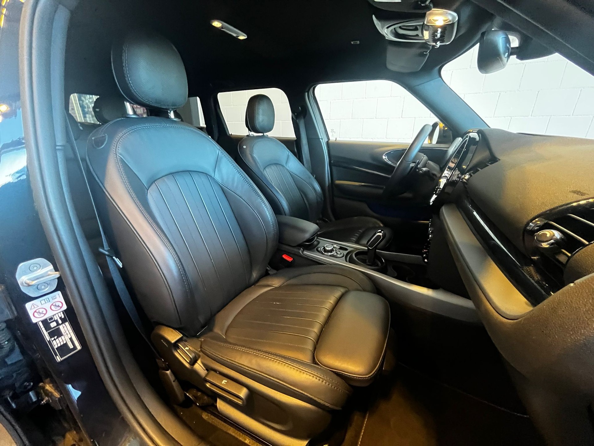 MINI Clubman Cooper S Trafalgar ALL4-image-15
