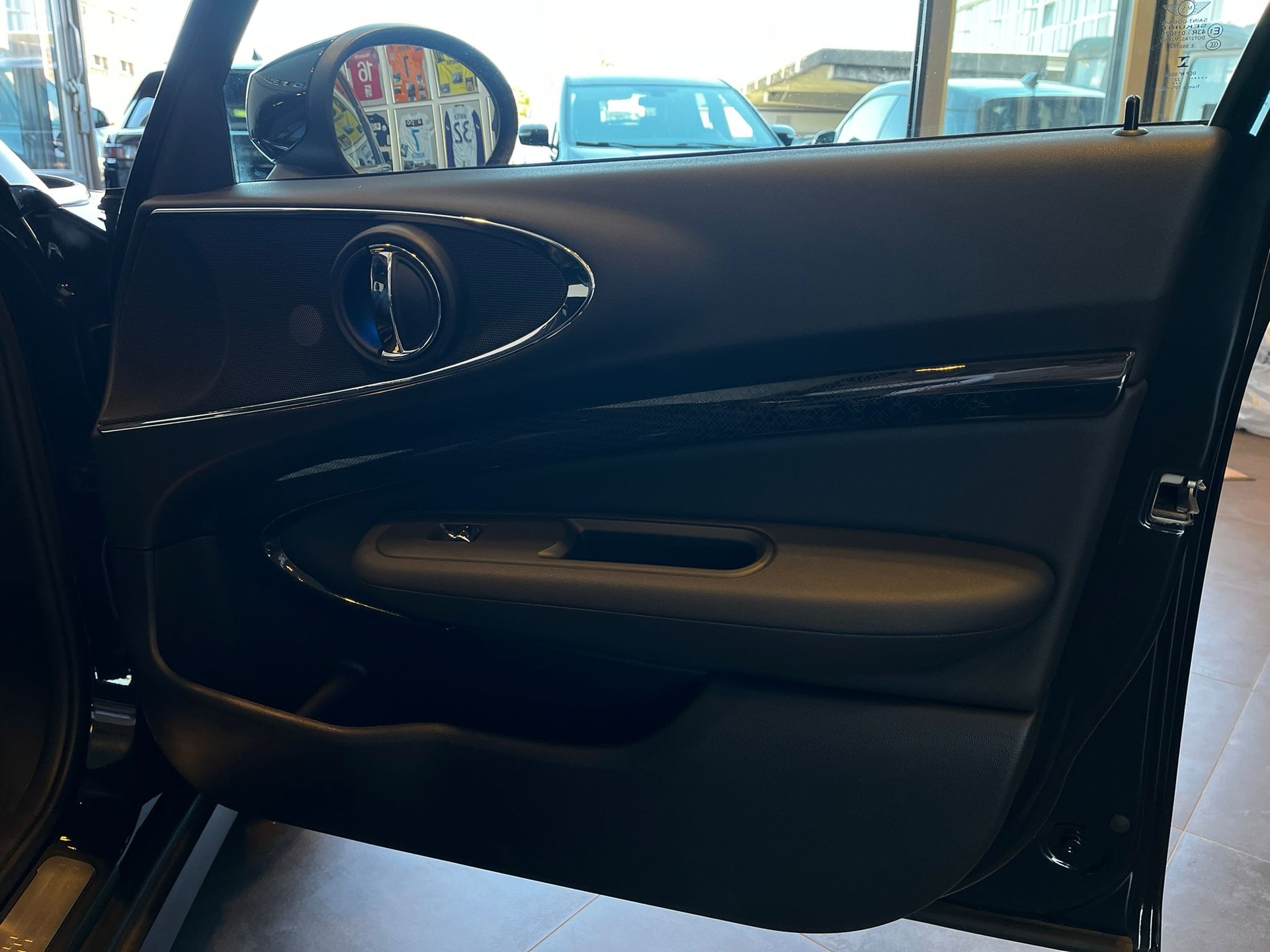 MINI Clubman Cooper S Trafalgar ALL4-image-22