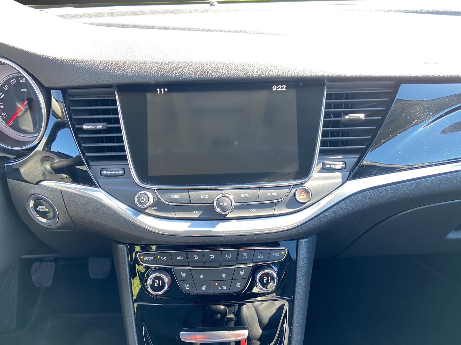 OPEL Astra Sports Tourer 1.6i Turbo Dynamic-image-12