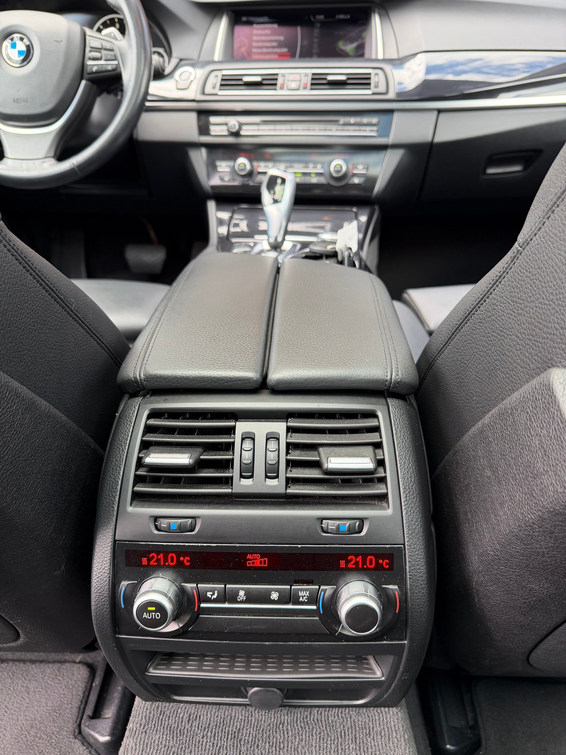 BMW 520d Touring xDrive Steptronic-image-9
