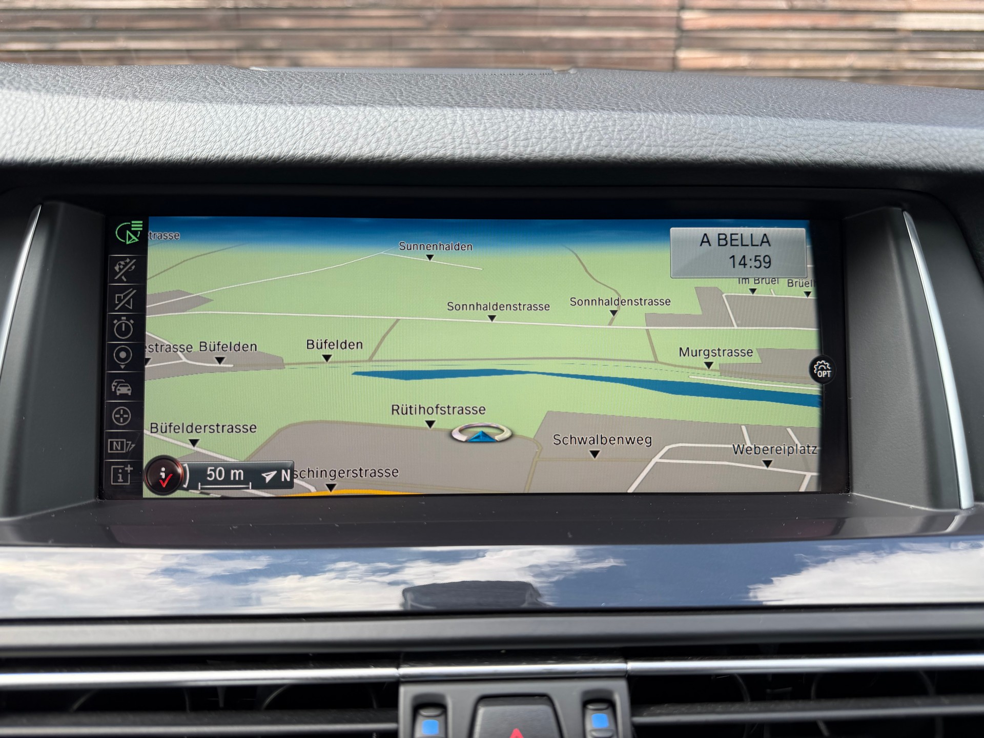BMW 520d Touring xDrive Steptronic-image-13