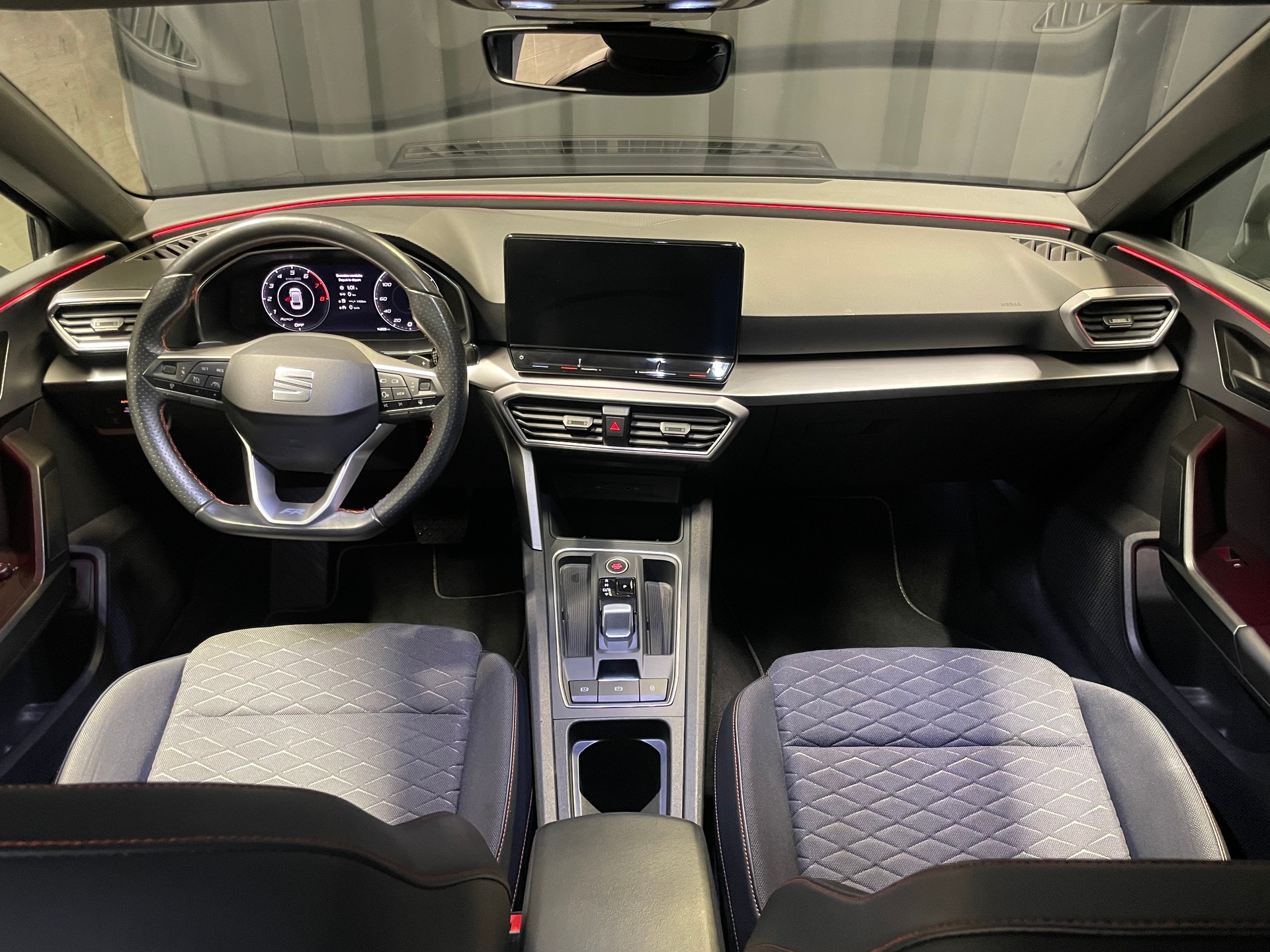 SEAT Leon ST 1.5 eTSI mHEV DSG FR (18)-image-8