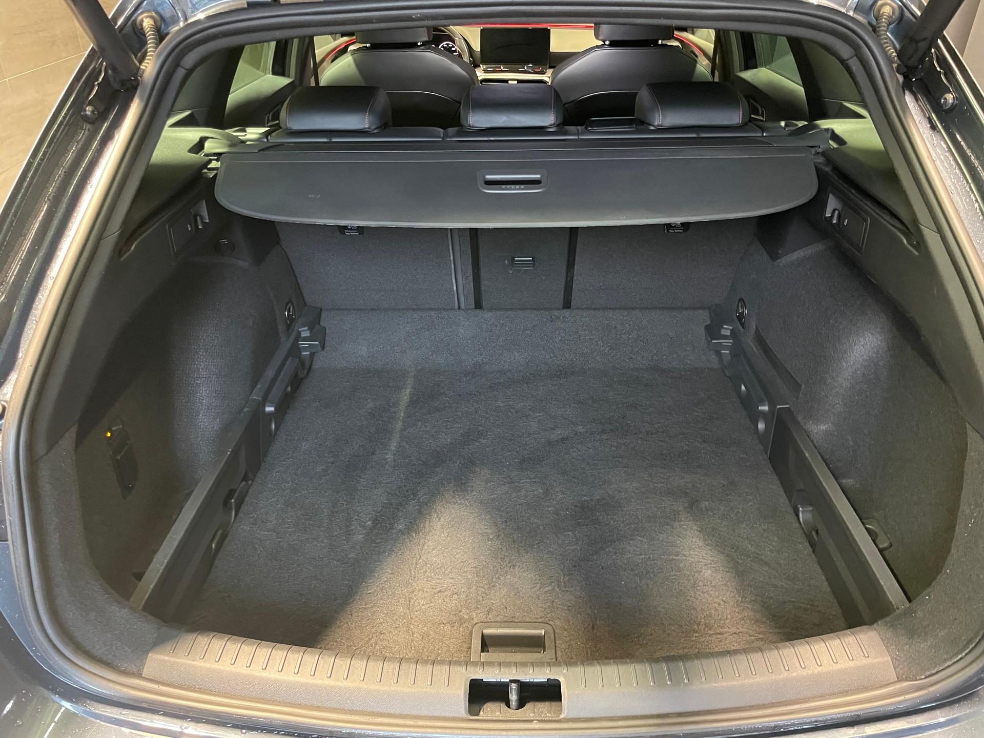 SEAT Leon ST 1.5 eTSI mHEV DSG FR (18)-image-20