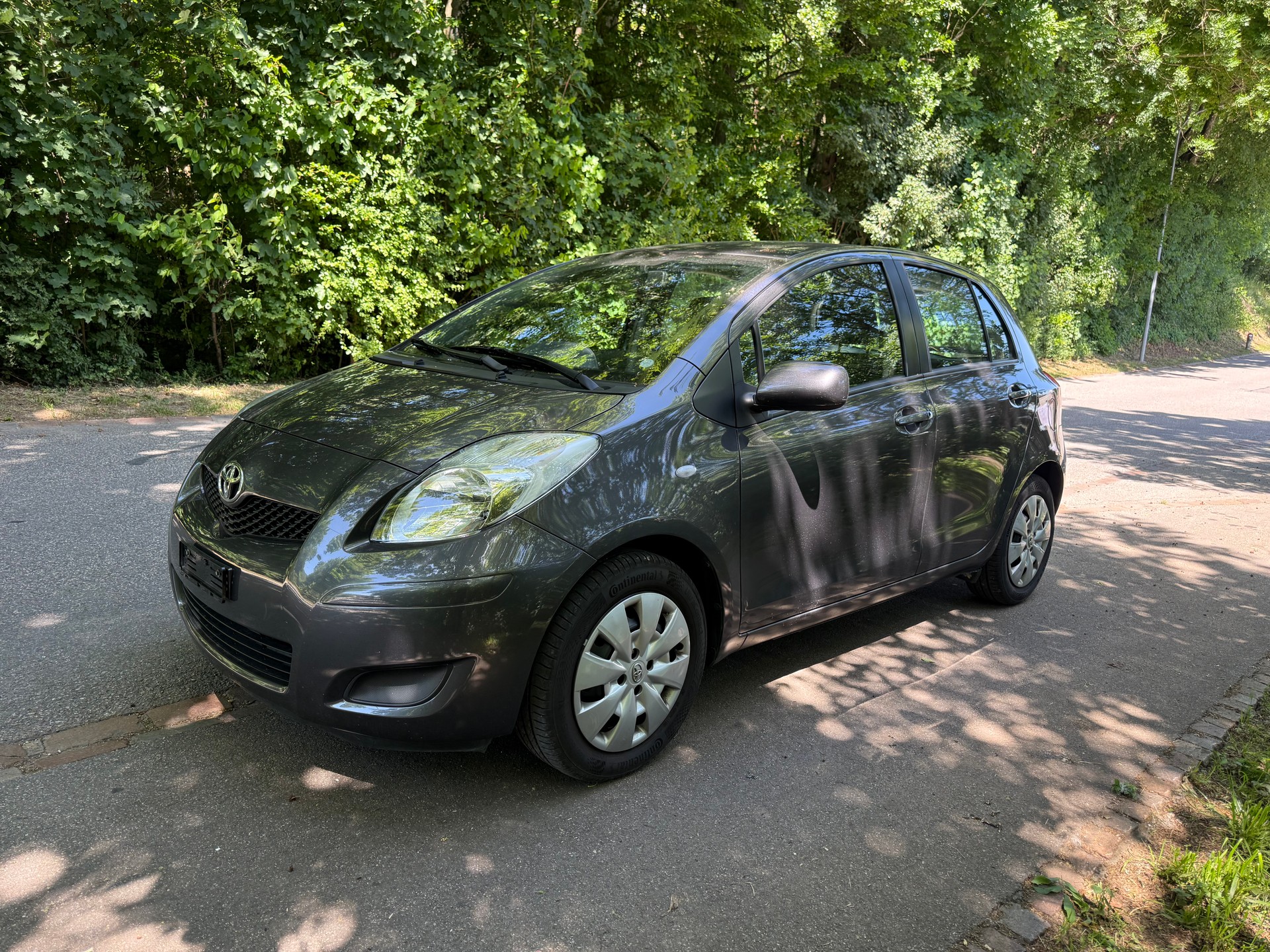 TOYOTA Yaris 1.33 Linea Sol-showroom-element-1