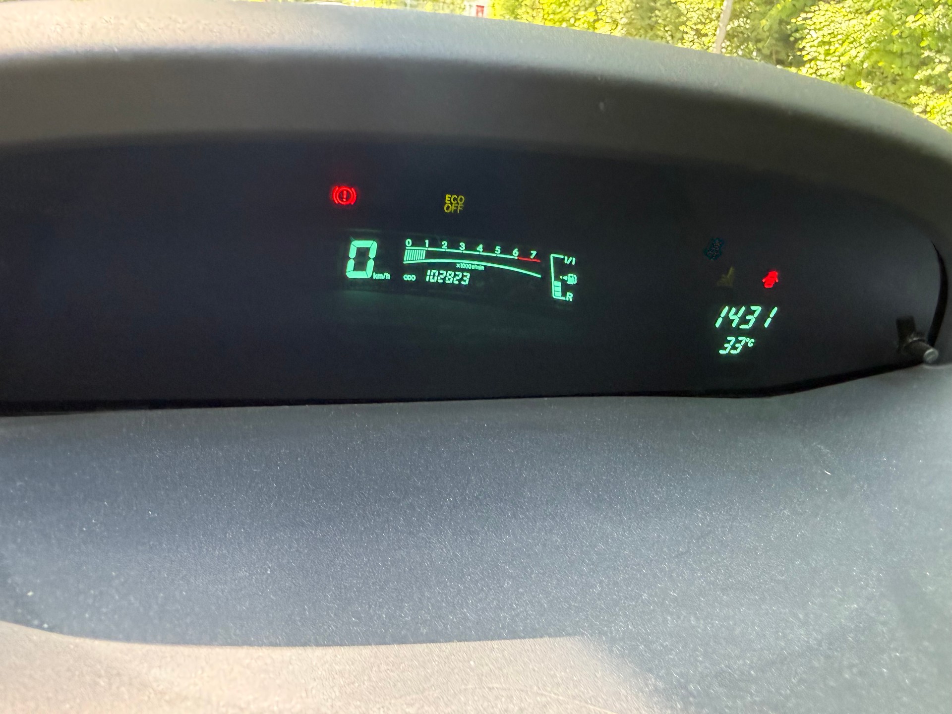 TOYOTA Yaris 1.33 Linea Sol-image-9