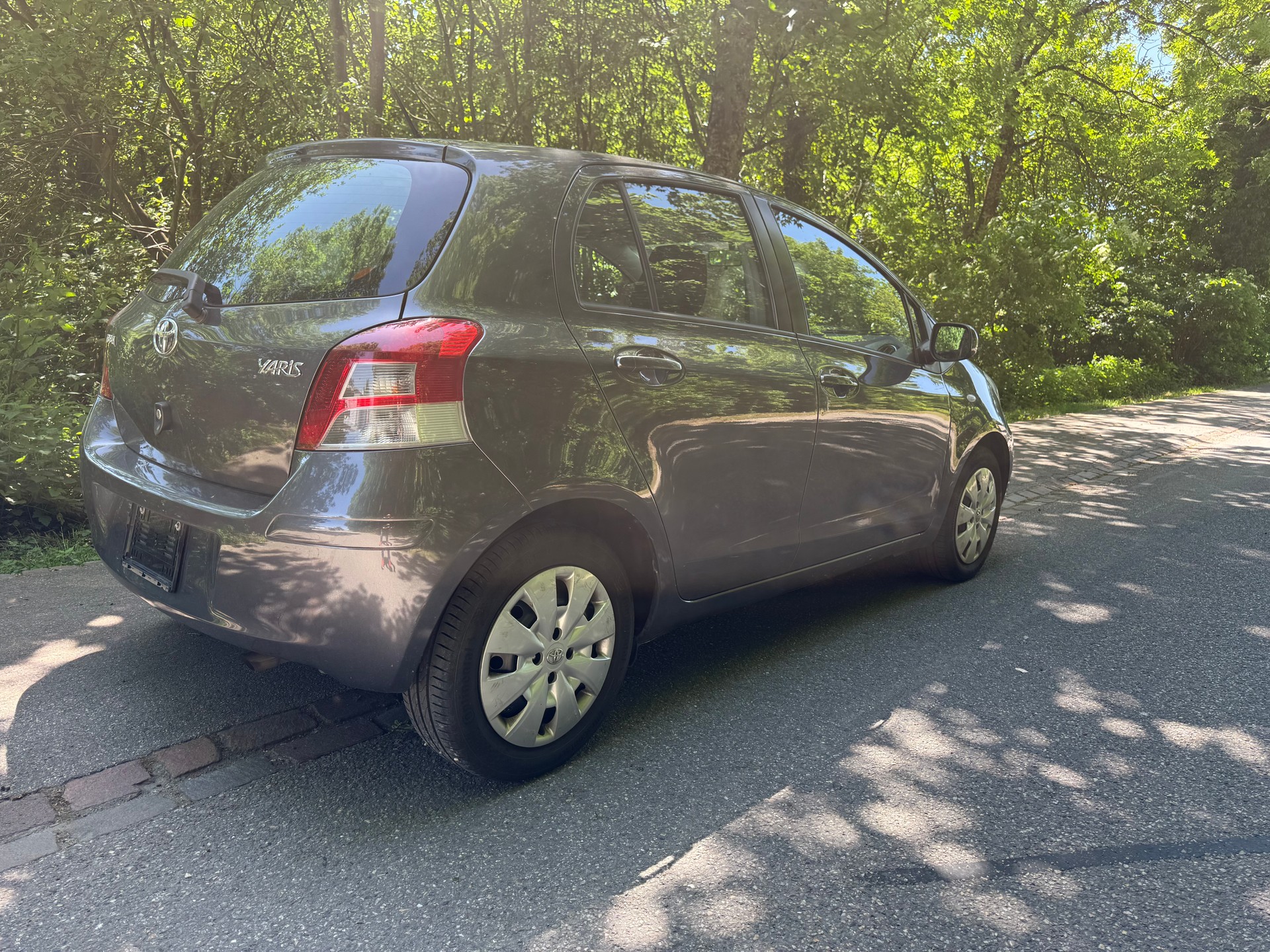 TOYOTA Yaris 1.33 Linea Sol-image-4