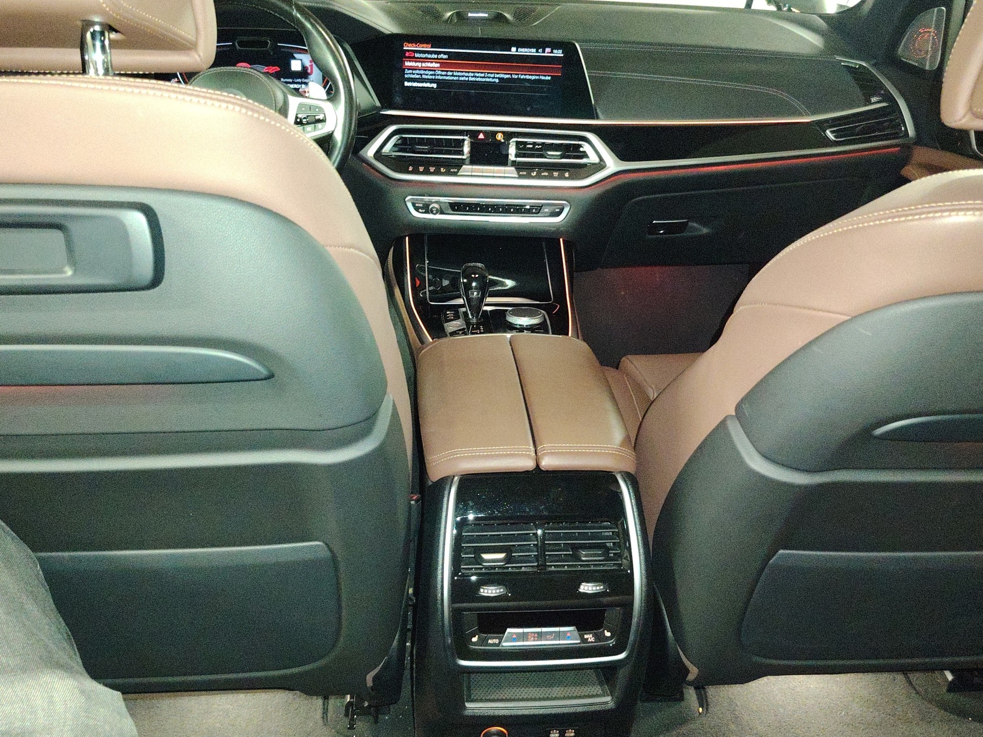 BMW X7 xDrive 48V 40d Steptronic-image-9