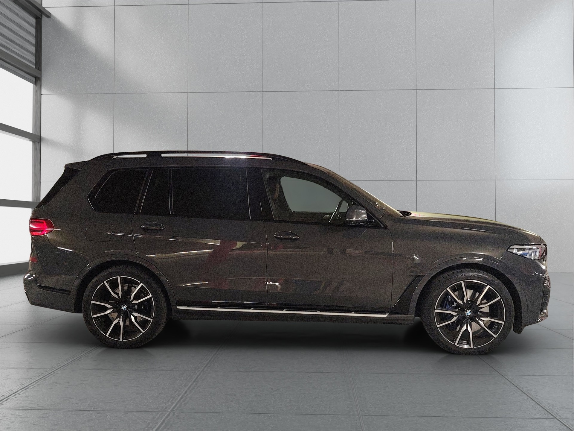 BMW X7 xDrive 48V 40d Steptronic-image-3