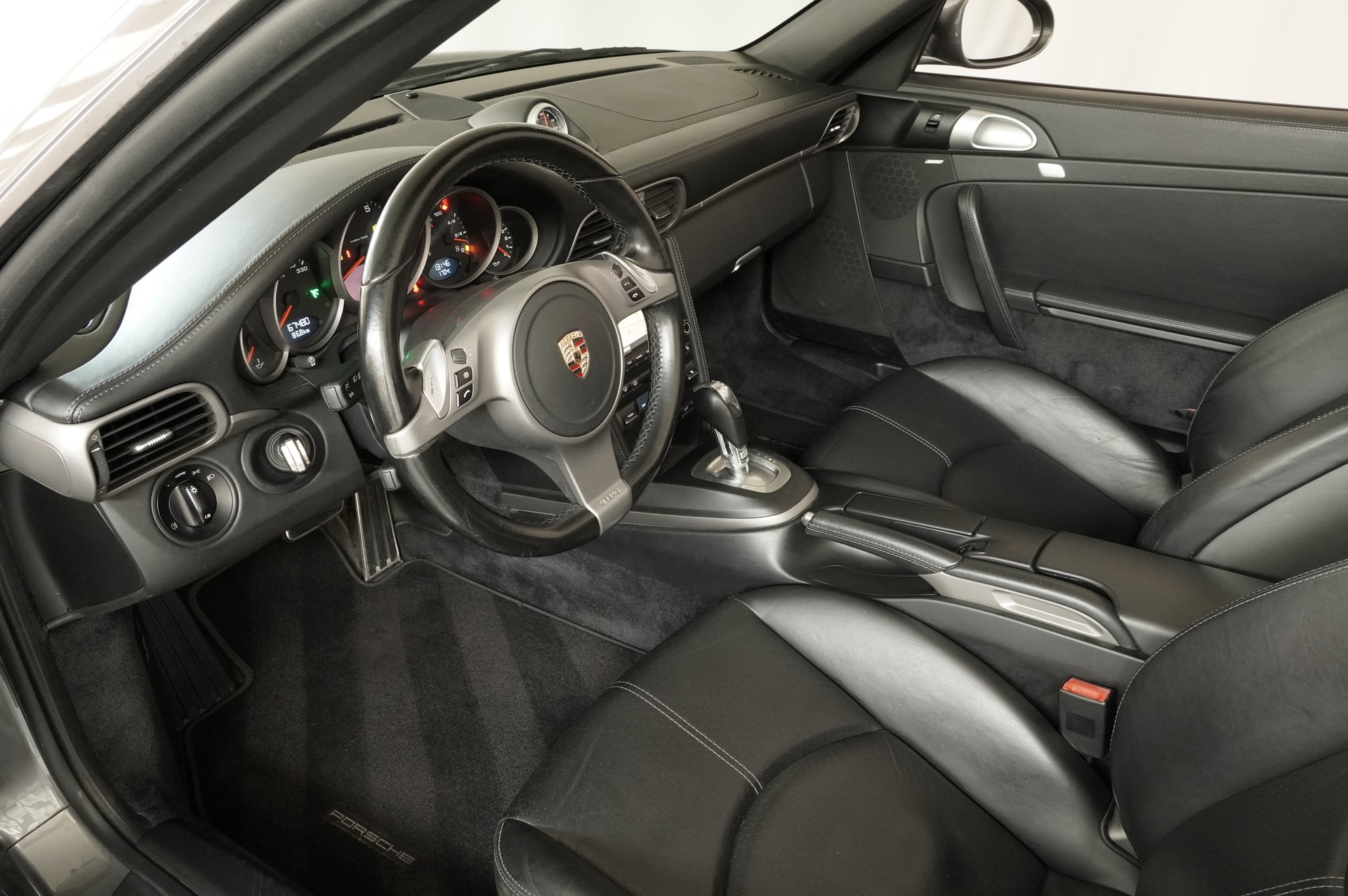 PORSCHE 911 Cabrio Carrera PDK-image-10