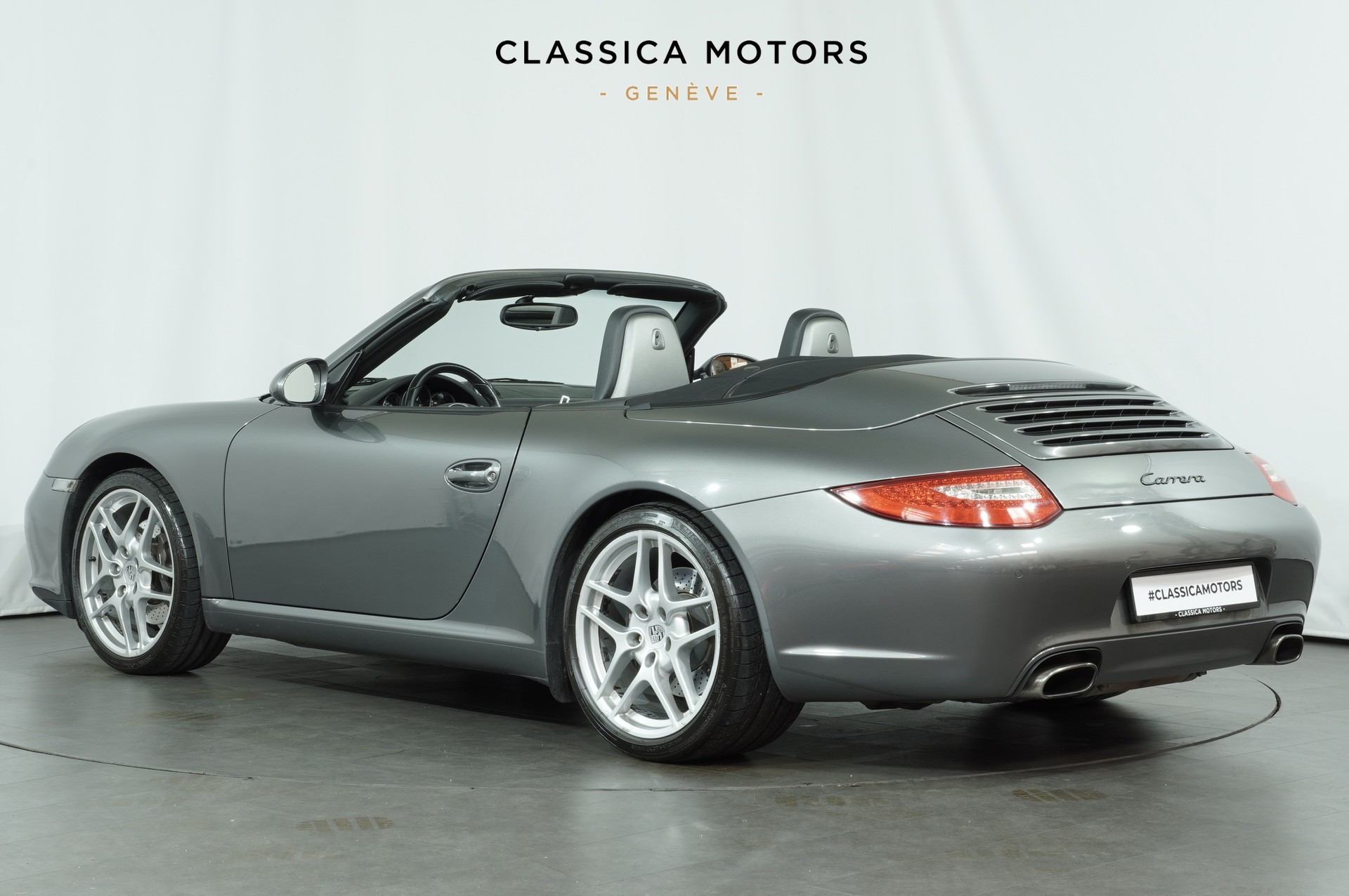 PORSCHE 911 Cabrio Carrera PDK-image-6