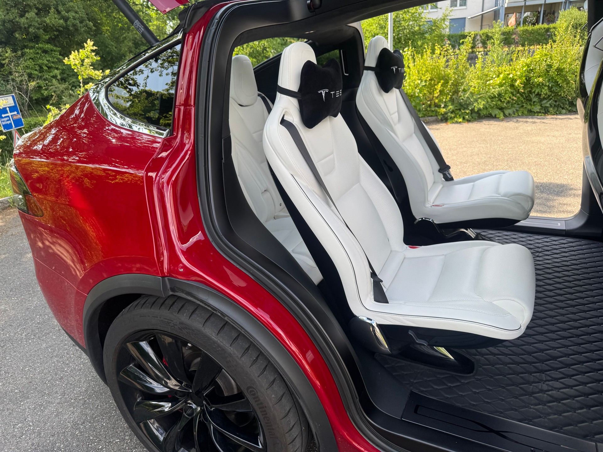 TESLA Model X 100 D Performance-image-9