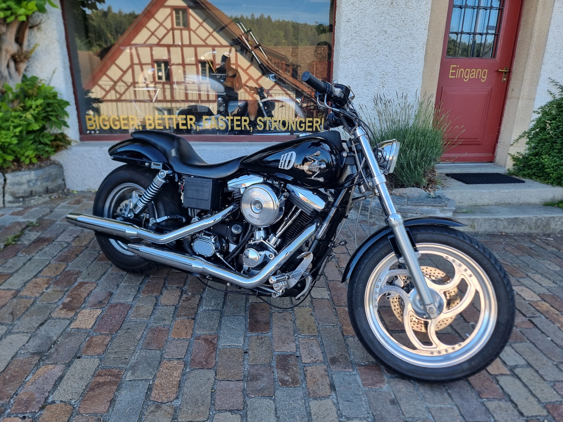 HARLEY-DAVIDSON FXD Dyna Super Glide