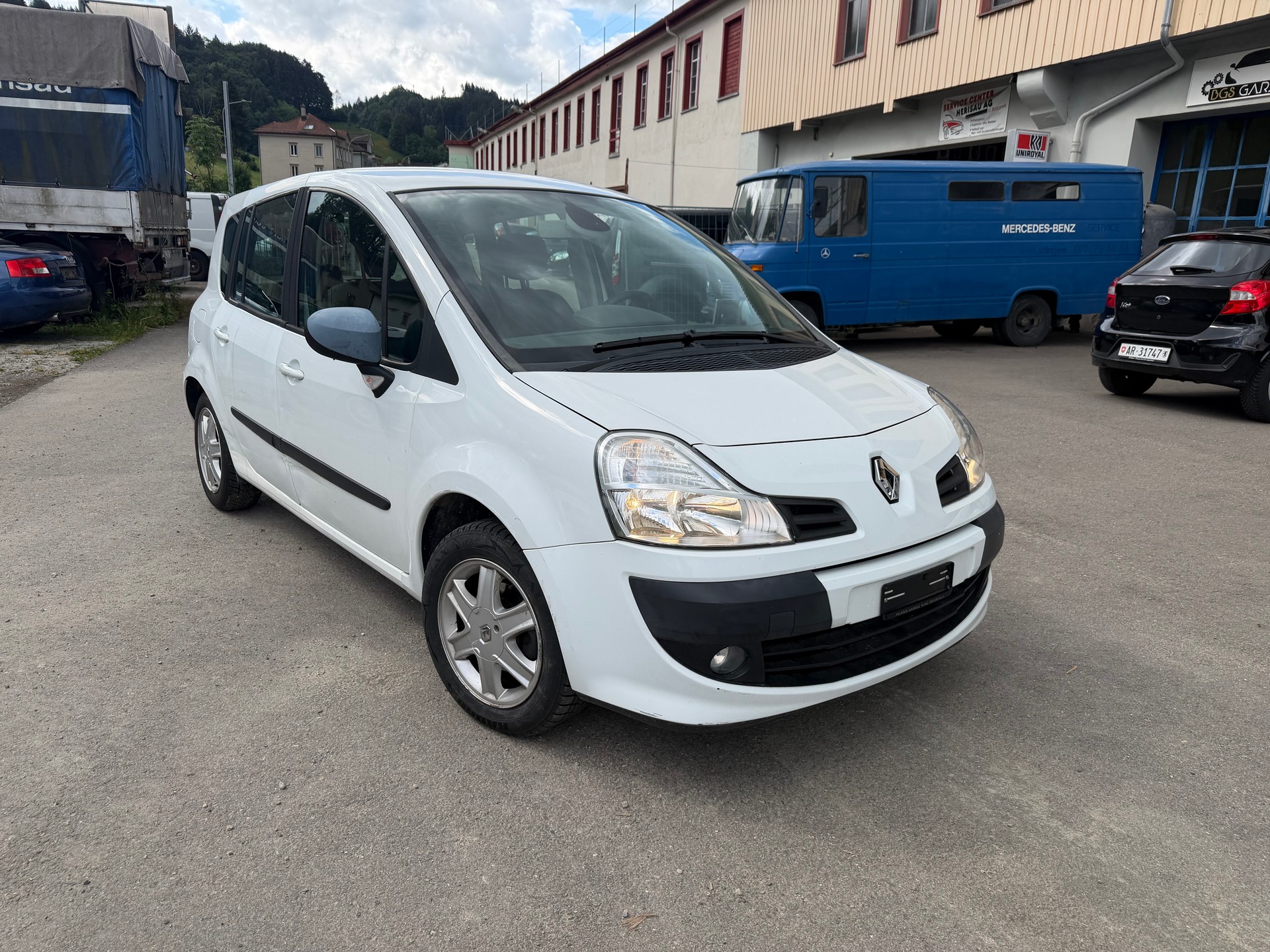 RENAULT Modus 1.6 16V Dynamique Automatic-image-1