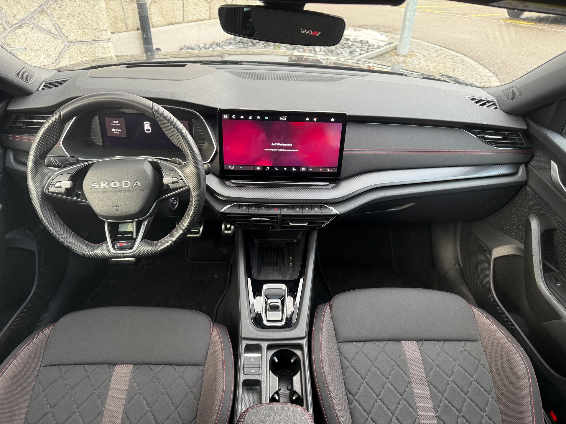 SKODA Octavia Combi 2.0 TSI RS DSG-image-9