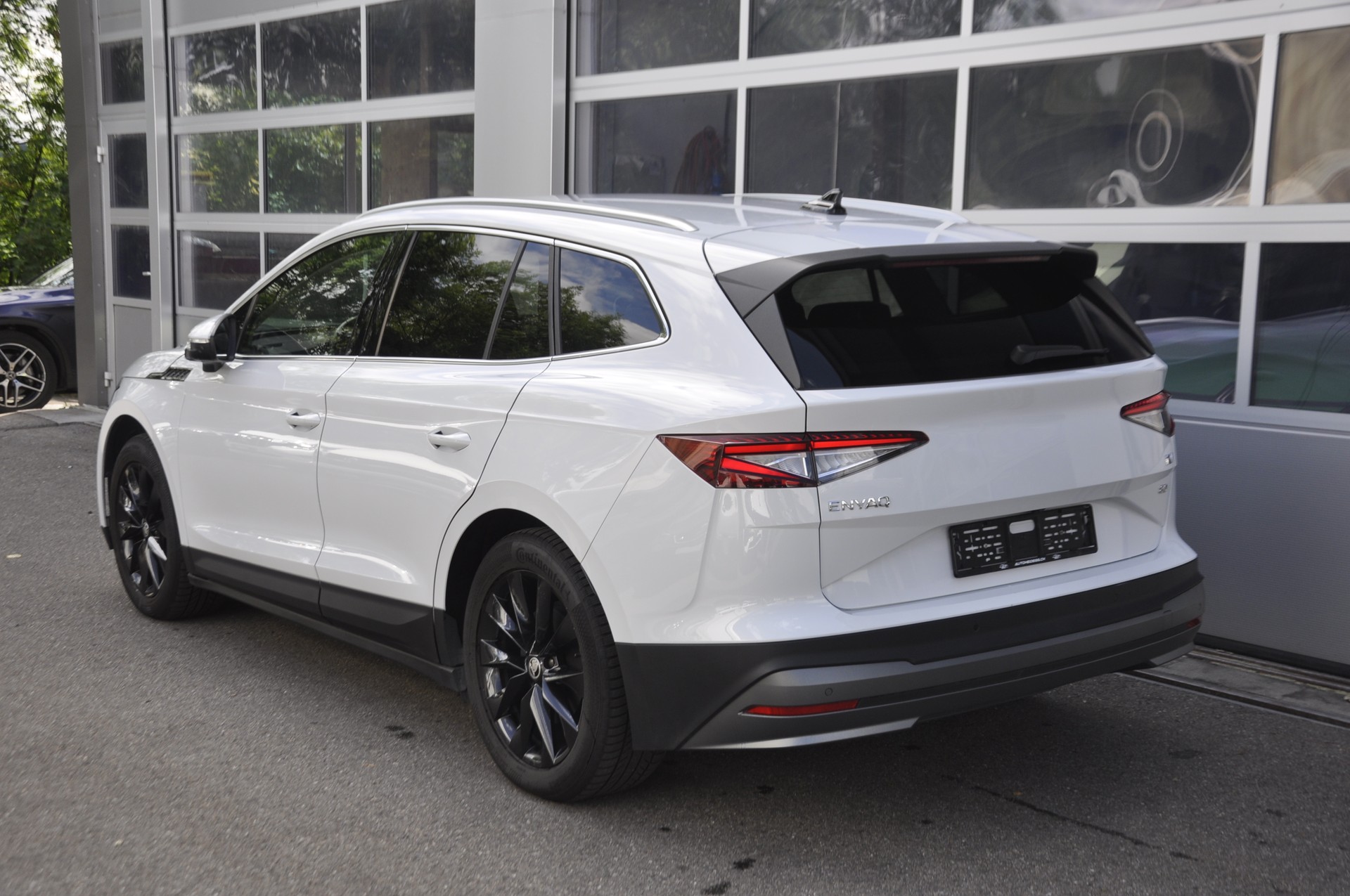 SKODA Enyaq iV 80-image-14