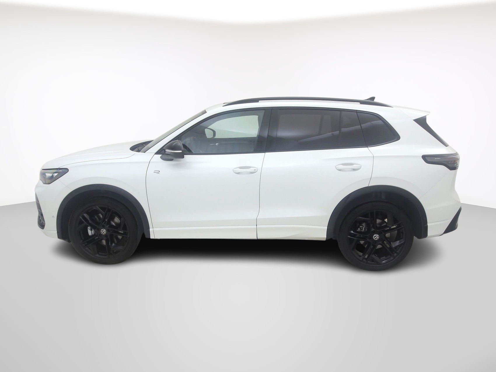 VW Tiguan 2.0 TSI R-Line 4motion-showroom-element-1