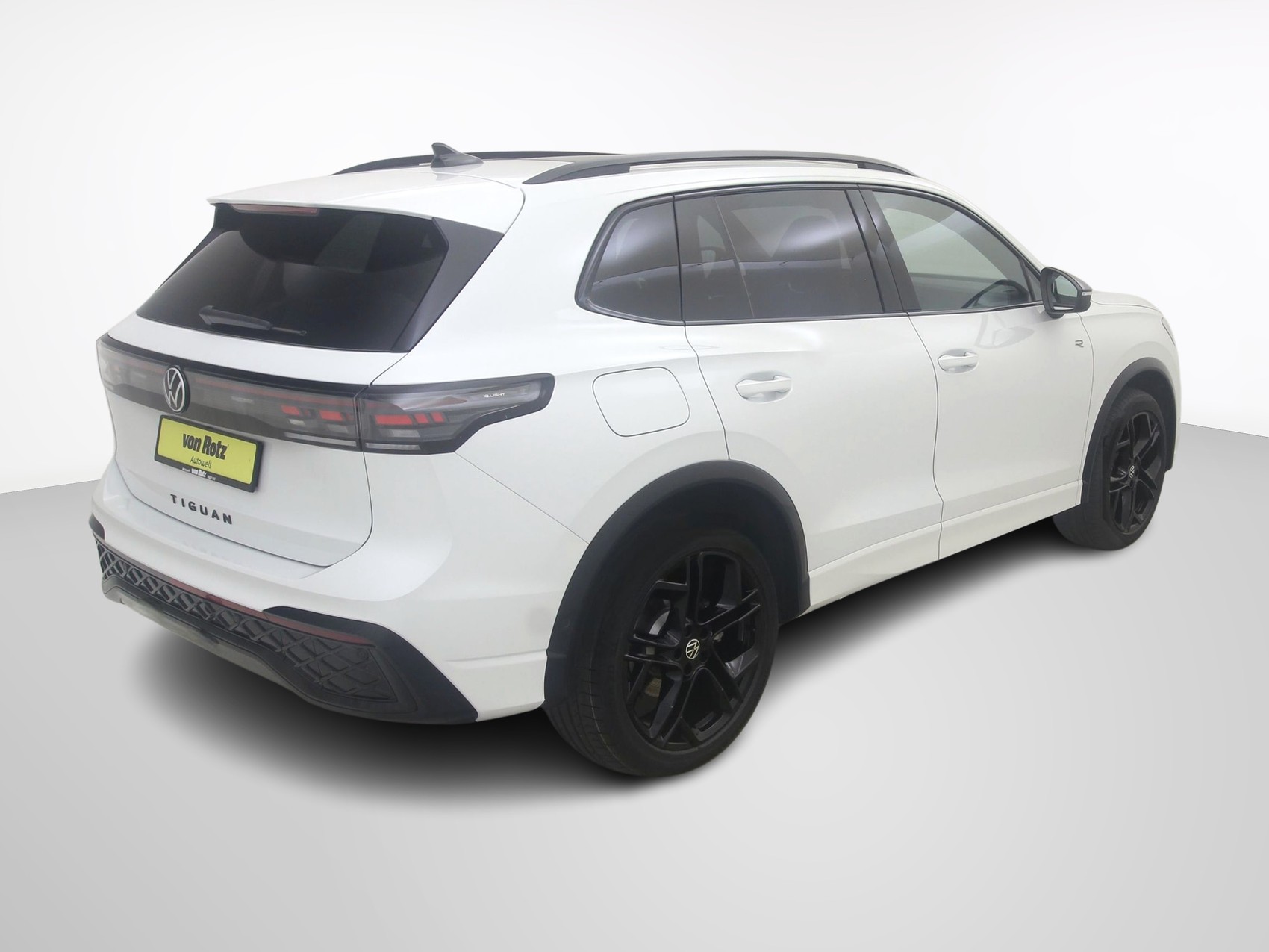 VW Tiguan 2.0 TSI R-Line 4motion-image-5