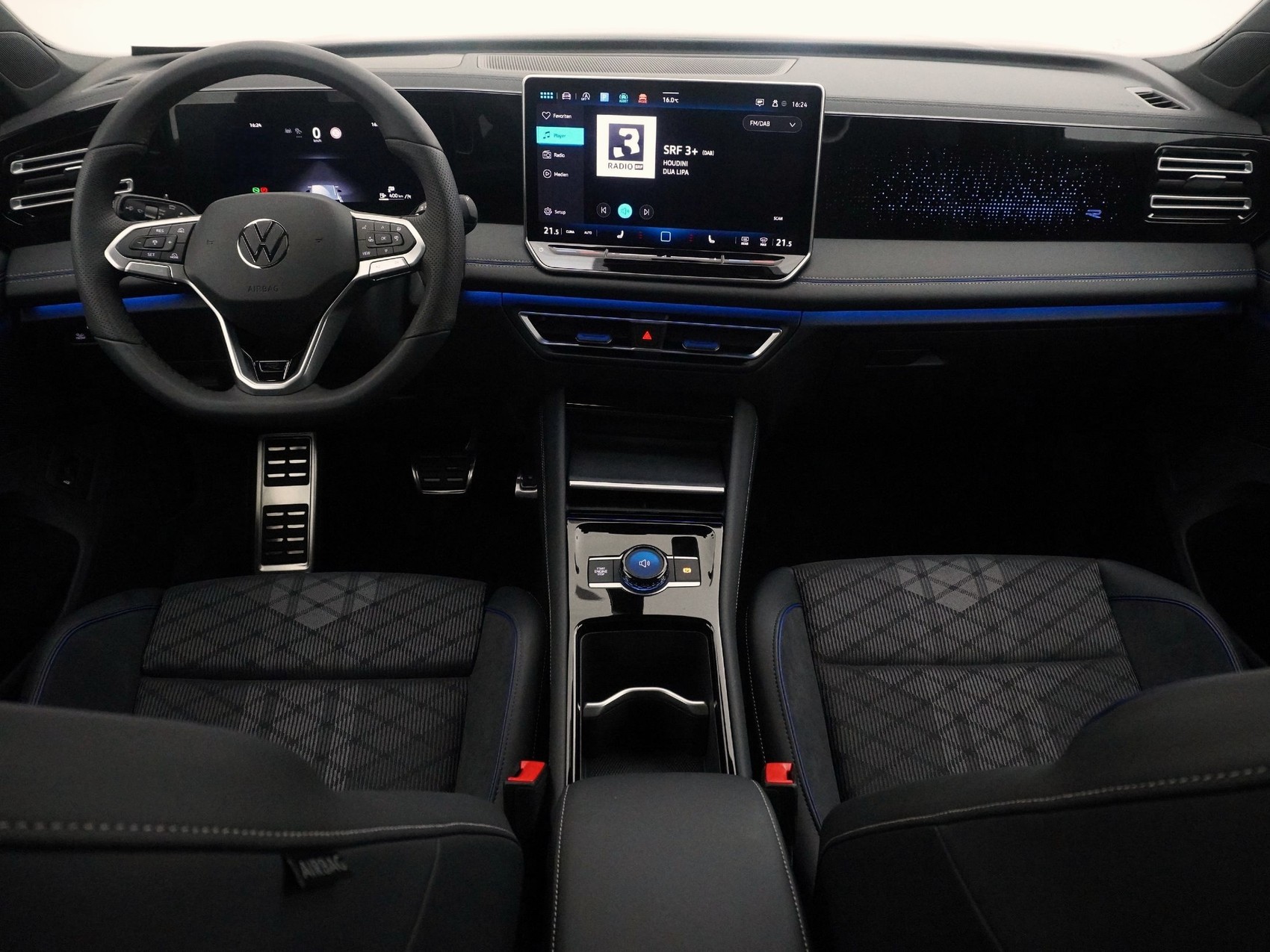VW Tiguan 2.0 TSI R-Line 4motion-image-11