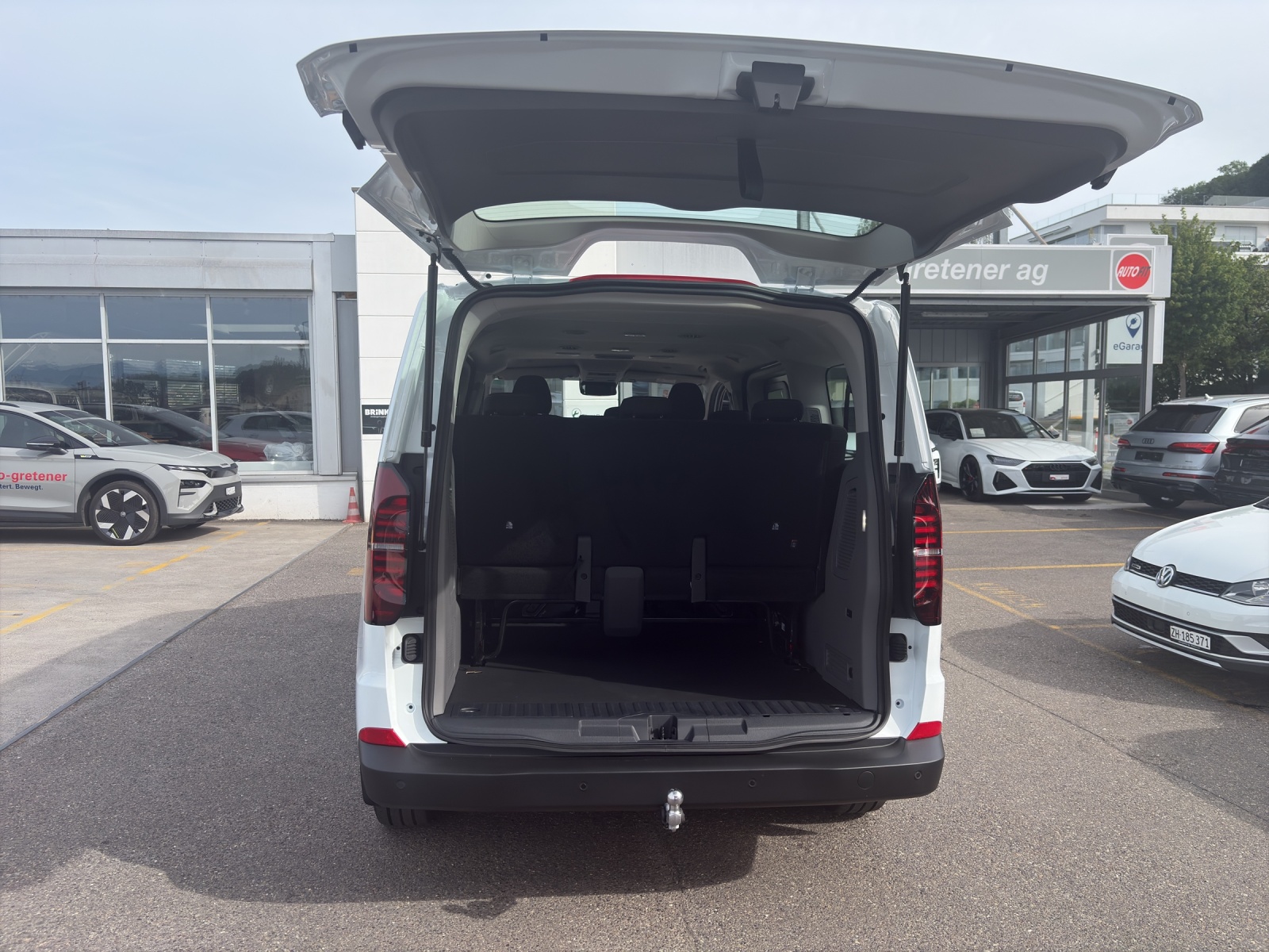 VW Caravelle 3100 2.0 TDI 150 Basis-image-17