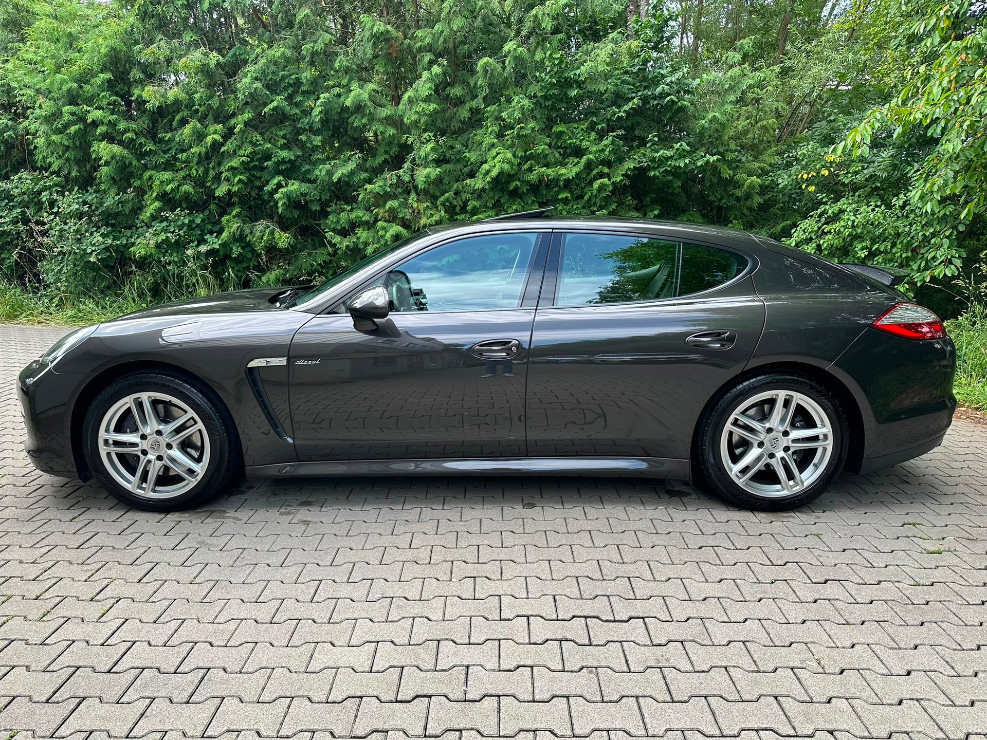 PORSCHE Panamera 3.0 Diesel Tiptronic-showroom-element-1
